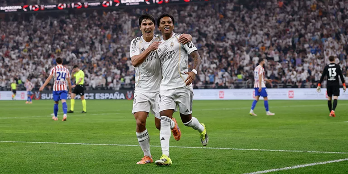 西超杯决赛：国家德比再燃战火，巴萨皇马谁主沉浮？