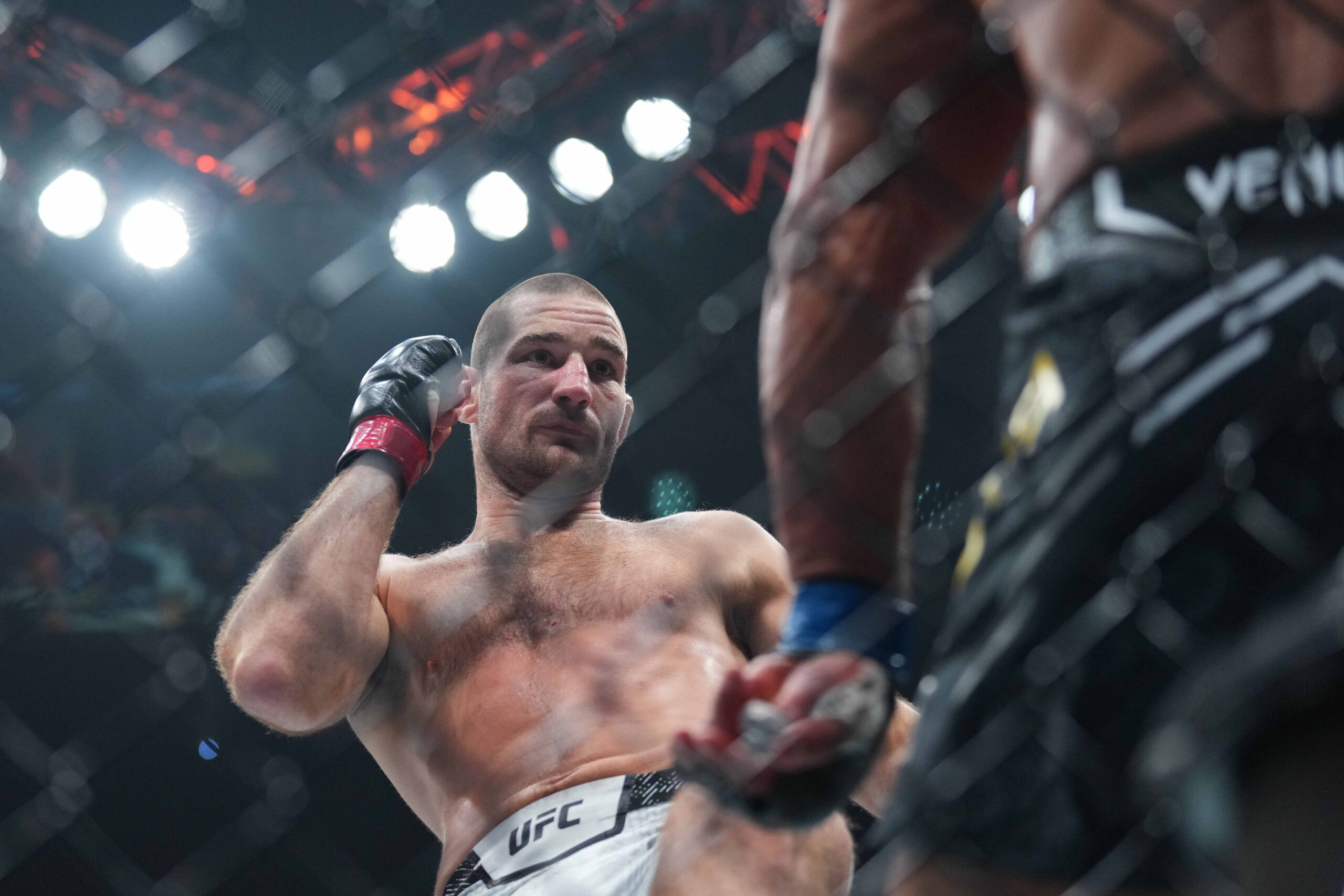 UFC休斯顿：头条主赛深度解析与精准投注指南