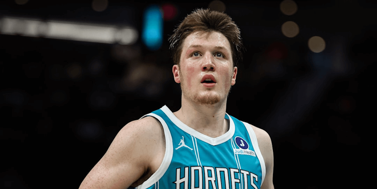 夏洛特黄蜂新秀康·克努佩尔创历史,打破NBA菜鸟三分纪录 夏洛特黄蜂新秀康·克努佩尔创历史,打破NBA菜鸟三分纪录