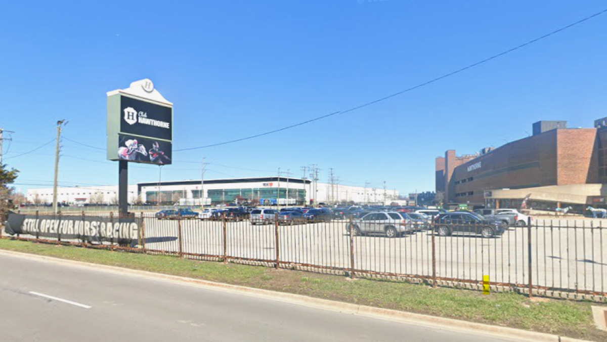 霍桑赛马场申请破产保护：范思哲成最大债主，赌场项目困境重重