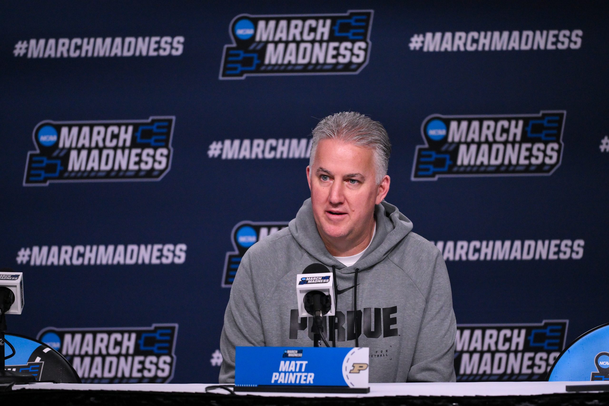 NCAA疯狂三月:普渡大学 vs 皇后大学,大户资金流向揭秘 NCAA疯狂三月:普渡大学 vs 皇后大学,大户资金流向揭秘