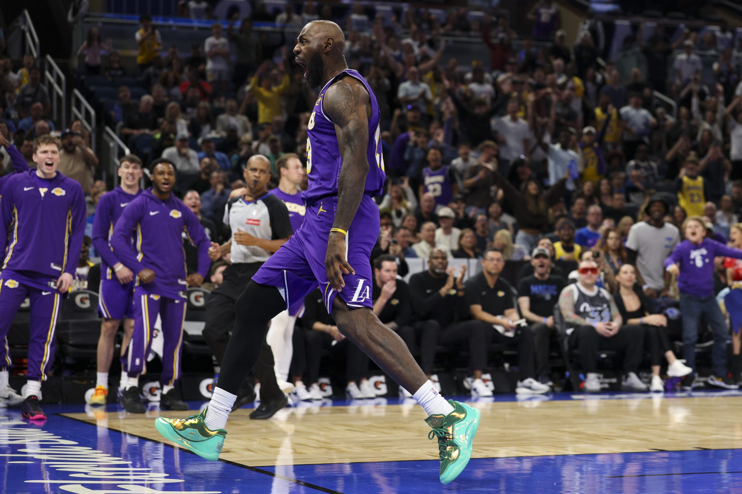 NBA 3月23日周一战报:AI模型精选球员道具投注 NBA 3月23日周一战报:AI模型精选球员道具投注