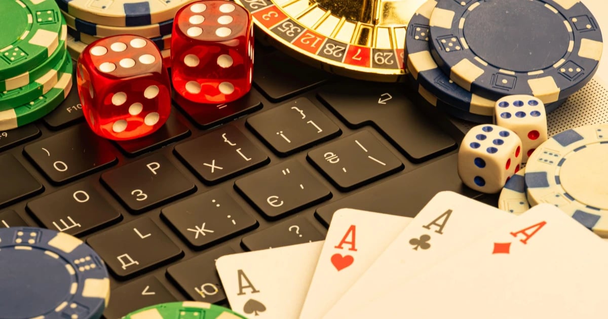 全球博彩业震荡：凯撒70亿并购、Flutter股权变动与监管风暴