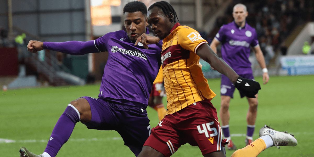 苏超保级战：利文斯顿vs圣米伦，绝境求生谁主沉浮？