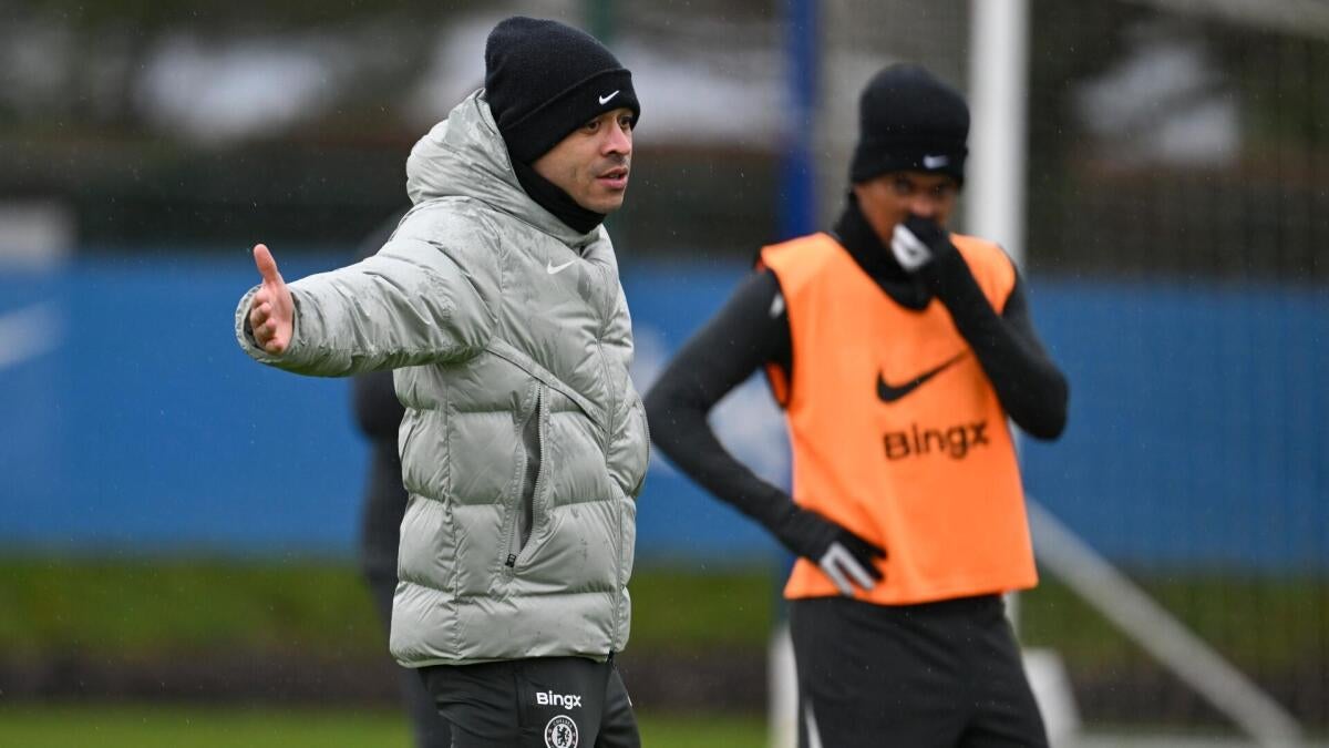 蓝军换帅再冲欧冠：罗森尼尔能否复制奇迹？