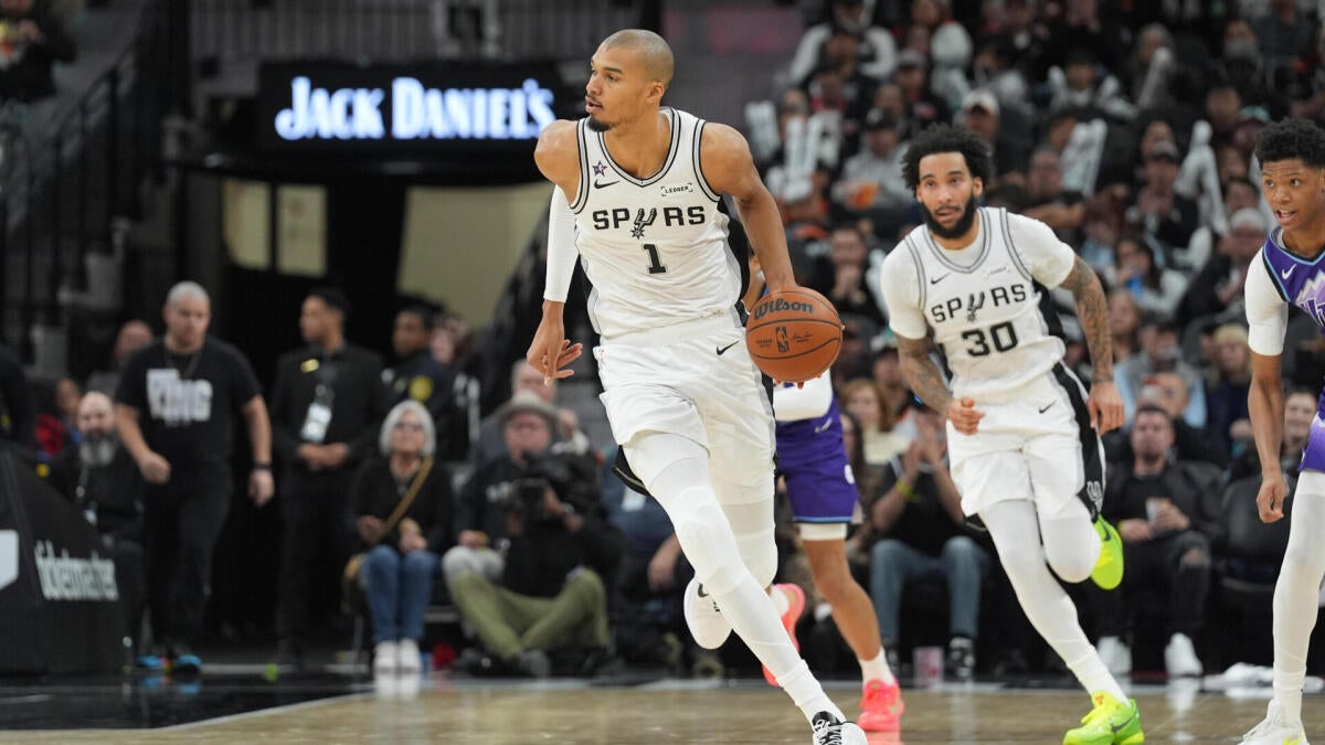 NBA德州内战：火箭VS马刺，谁是西部真龙？