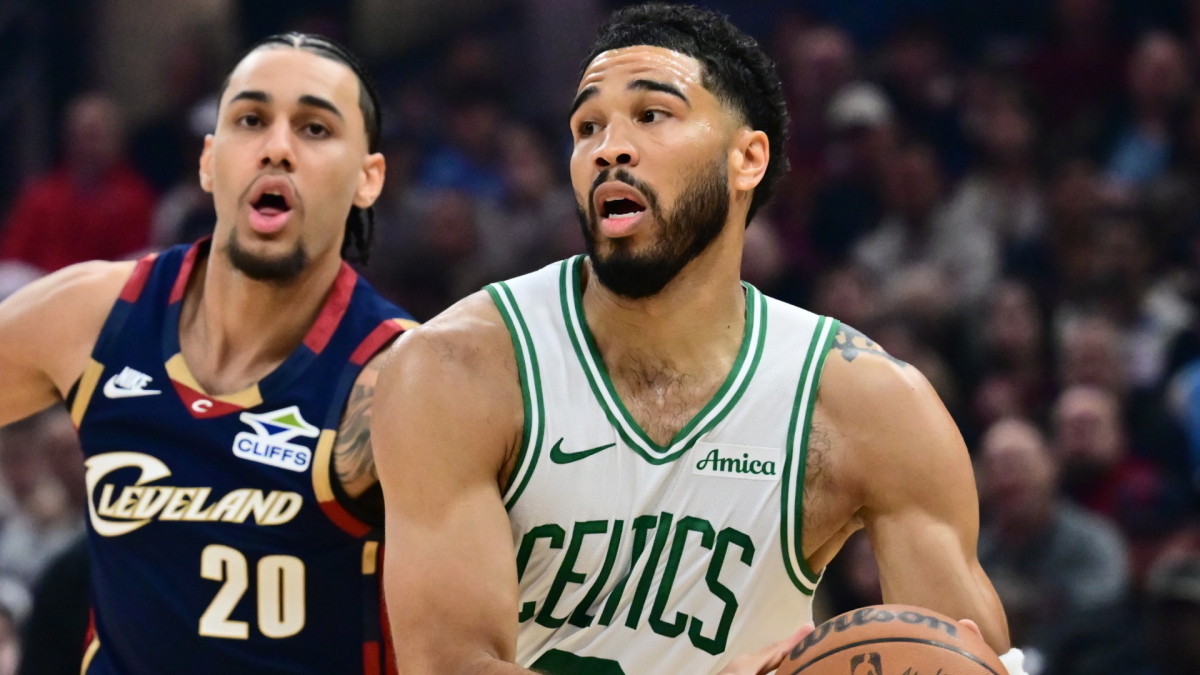 塔图姆归位:绿军季后赛前磨合挑战与战术新解 塔图姆归位:绿军季后赛前磨合挑战与战术新解