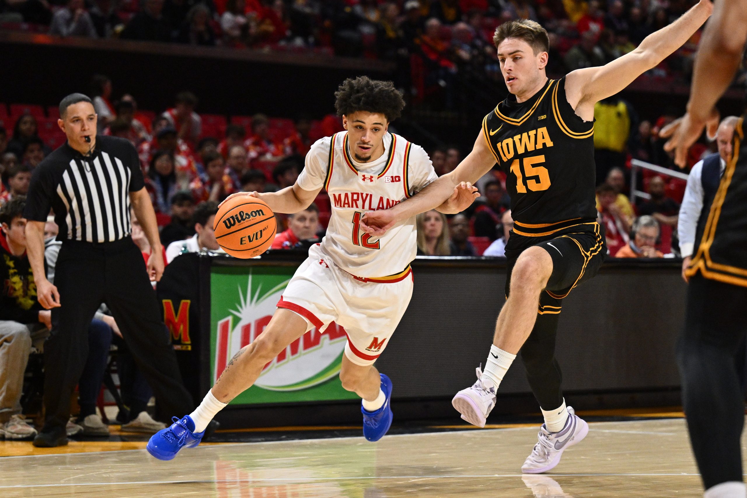 NCAA大十联盟：爱荷华VS马里兰，体能战下的盘口陷阱与逆向投注策略