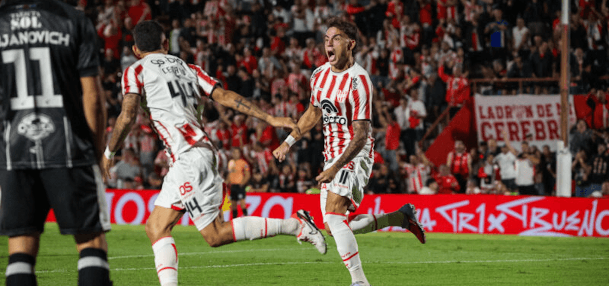 阿甲前瞻：科尔多瓦学院vs独立队，谁能抢占先机？