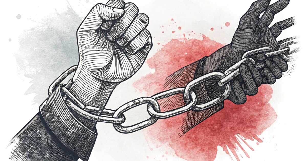 印度警方突袭非法赌窝：11人被捕，巨额现金车辆被缴