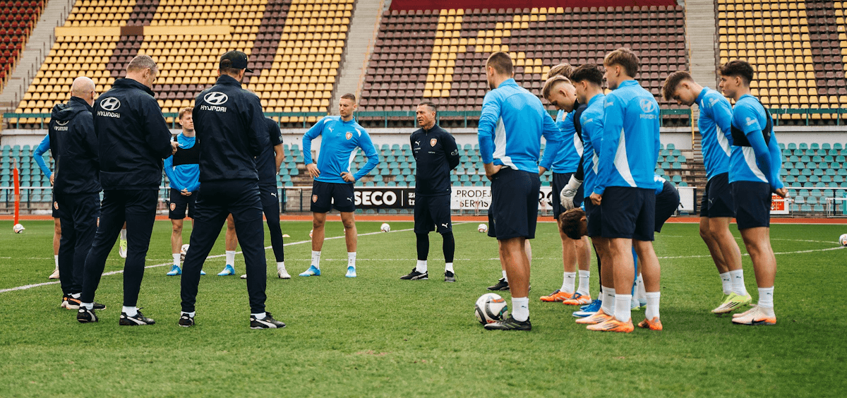 捷克对阵爱尔兰:世界杯附加赛生死战,谁能笑到最后? 捷克对阵爱尔兰:世界杯附加赛生死战,谁能笑到最后?