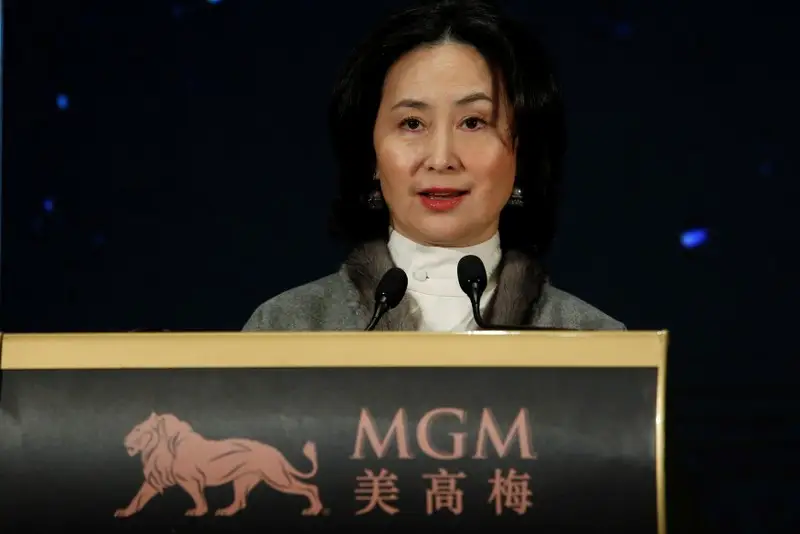 何超琼申请禁制令：MGM中国主席指控高管骚扰威胁
