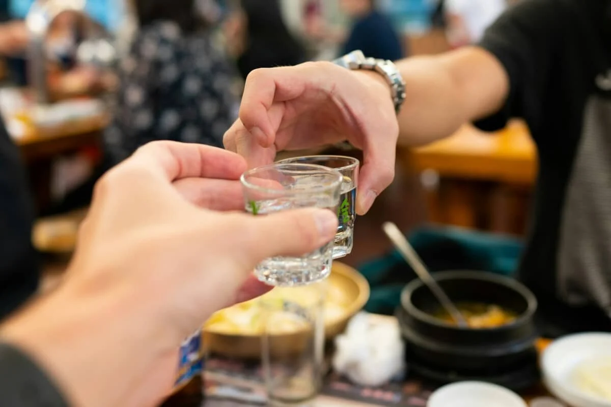 韩国成瘾危机升级:赌瘾创新高,酒瘾十年新低,毒品泛滥引深思 韩国成瘾危机升级:赌瘾创新高,酒瘾十年新低,毒品泛滥引深思