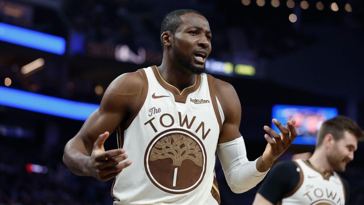 NBA交易截止日风云：库明加逼宫离队，莫兰特引爆多队争夺