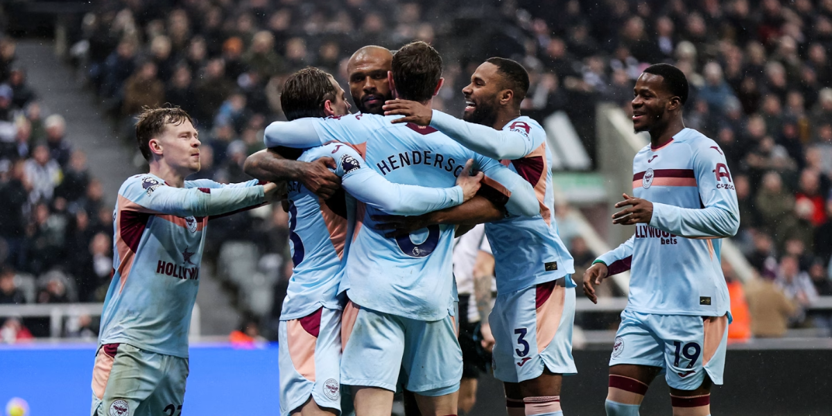 英超焦点战：阿森纳冲冠遇阻？布伦特福德黑马逆袭力争欧战