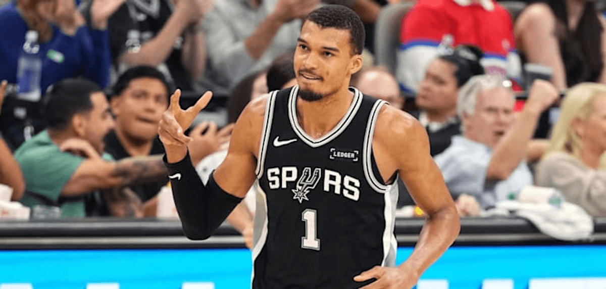 文班亚马统治赛场，NBA焦点战报速览：湖人爆冷不敌活塞，雄鹿惨败快船