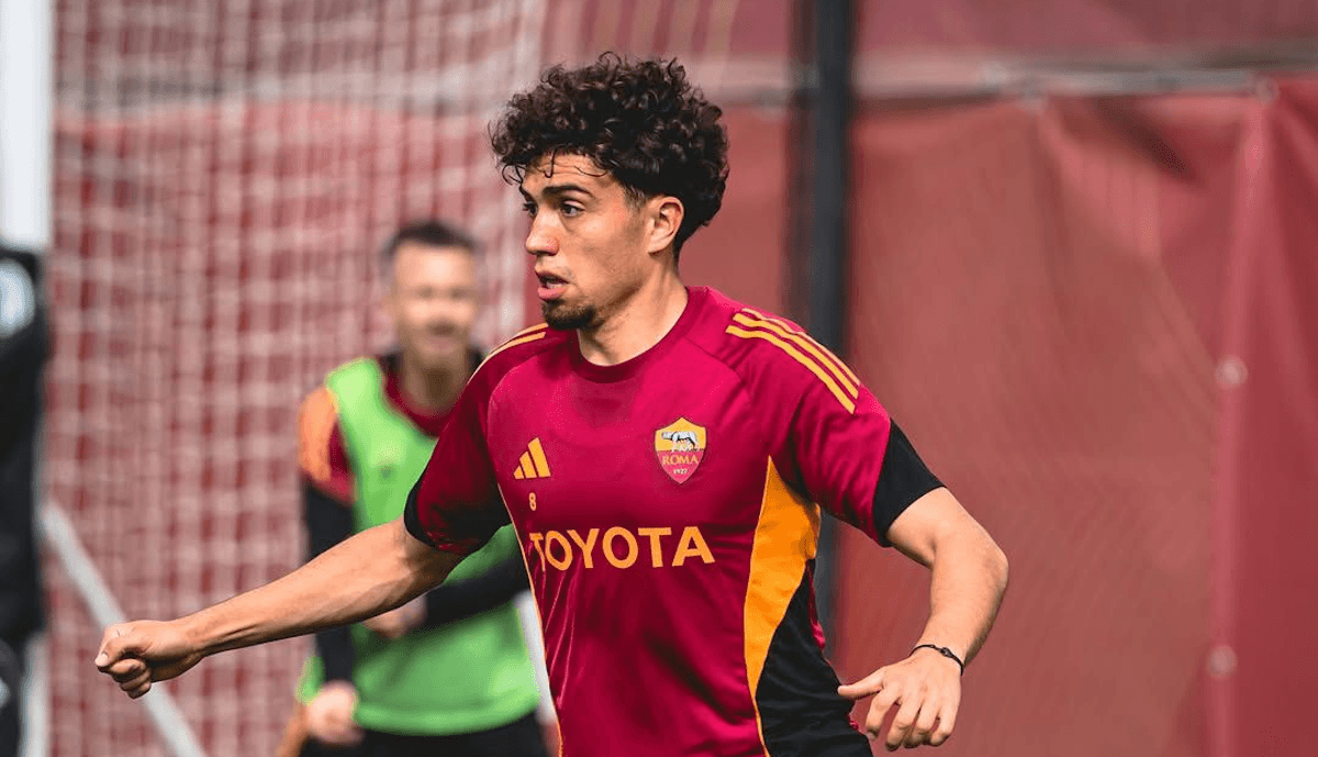 巴萨皇马争夺摩洛哥中场艾纳奥伊:转会大战一触即发 巴萨皇马争夺摩洛哥中场艾纳奥伊:转会大战一触即发