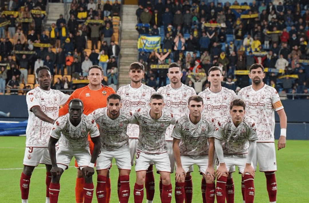 西乙焦点战：卡斯特利翁主场迎战韦斯卡，冲击榜首关键一役