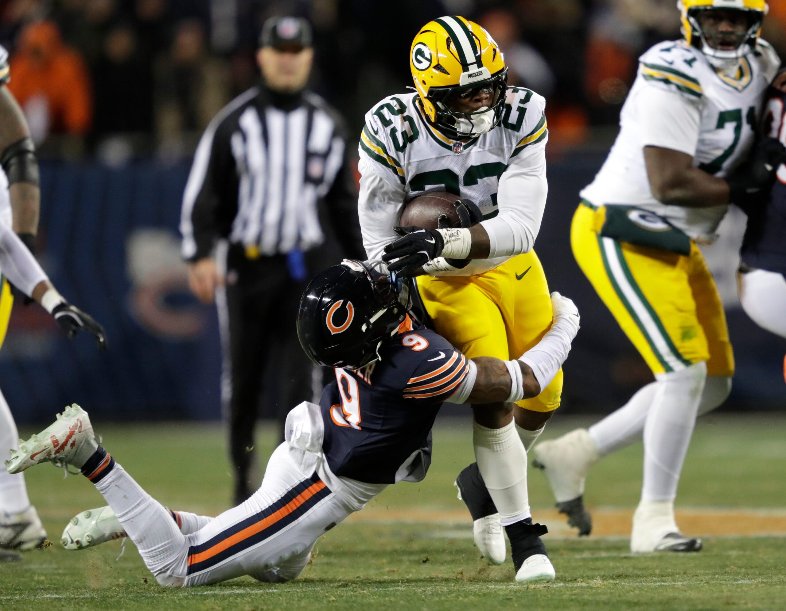 包装工vs熊队季后赛前瞻：NFC北区内战，赔率与伤情深度解析