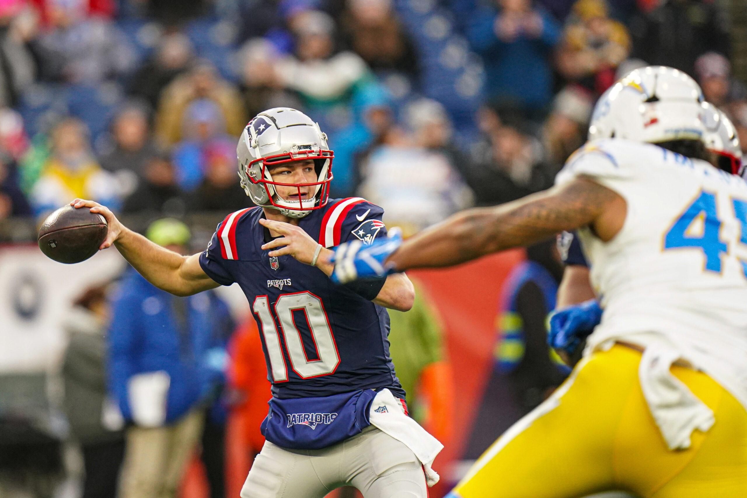 NFL季后赛外卡战：爱国者vs闪电深度分析与投注指南