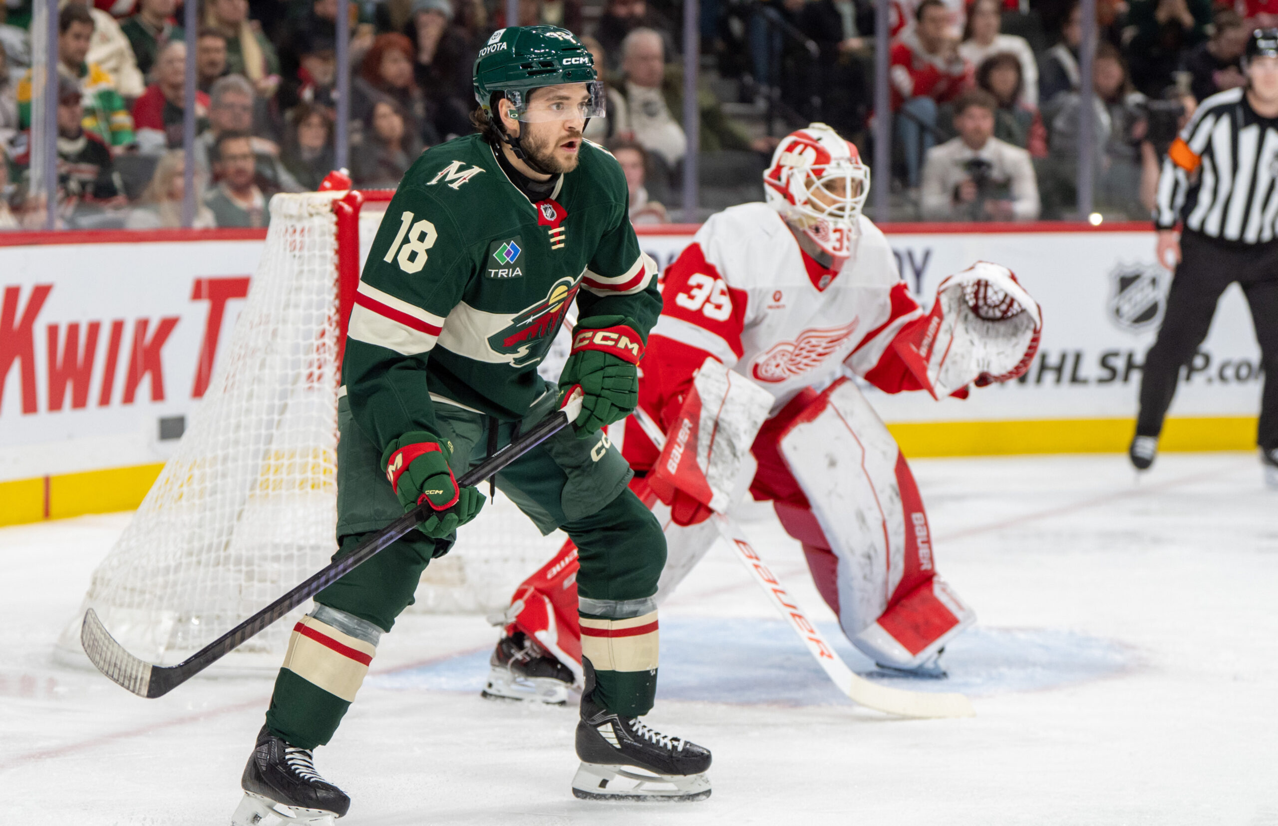 底特律红翼vs明尼苏达狂野：背靠背魔咒与主场反弹之战