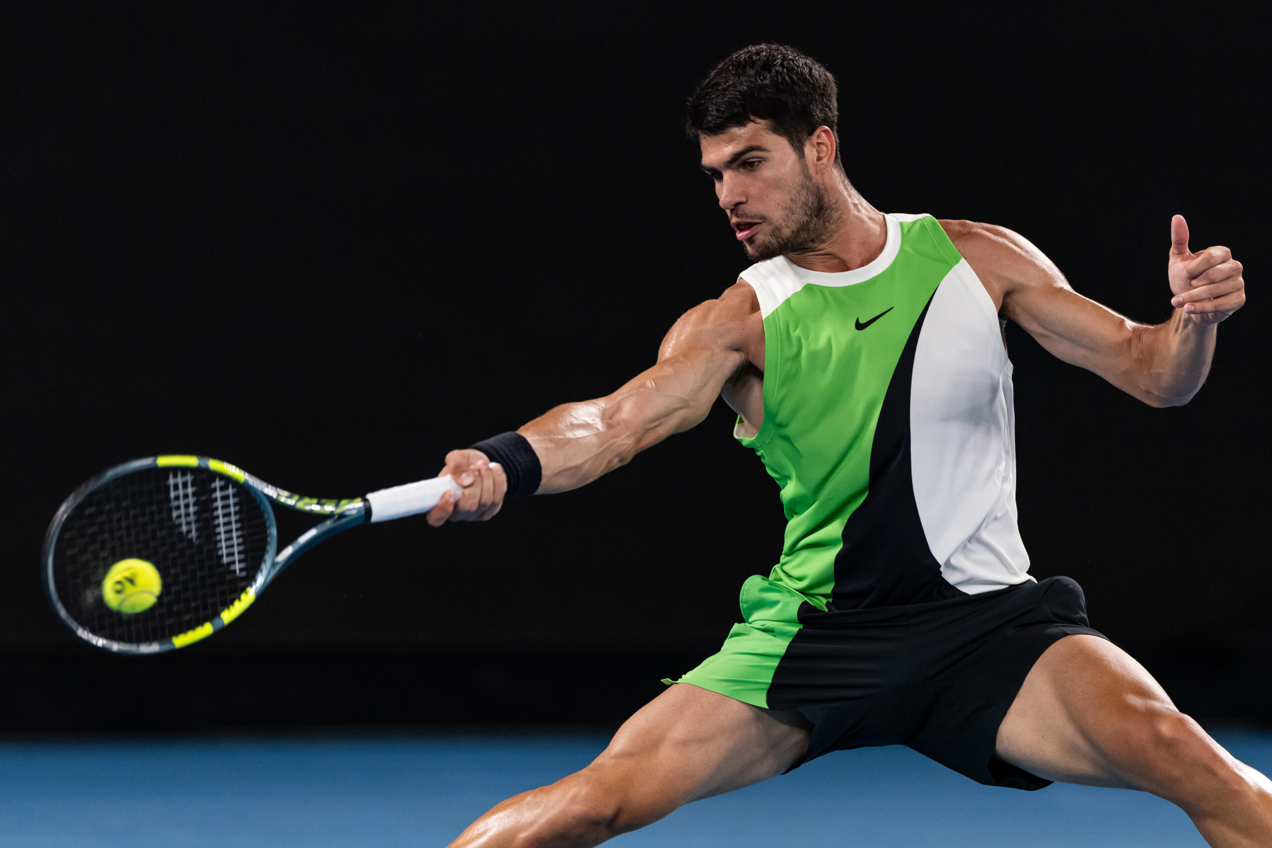 澳网半决赛：阿尔卡拉斯冲击全满贯，兹维列夫能否爆冷？