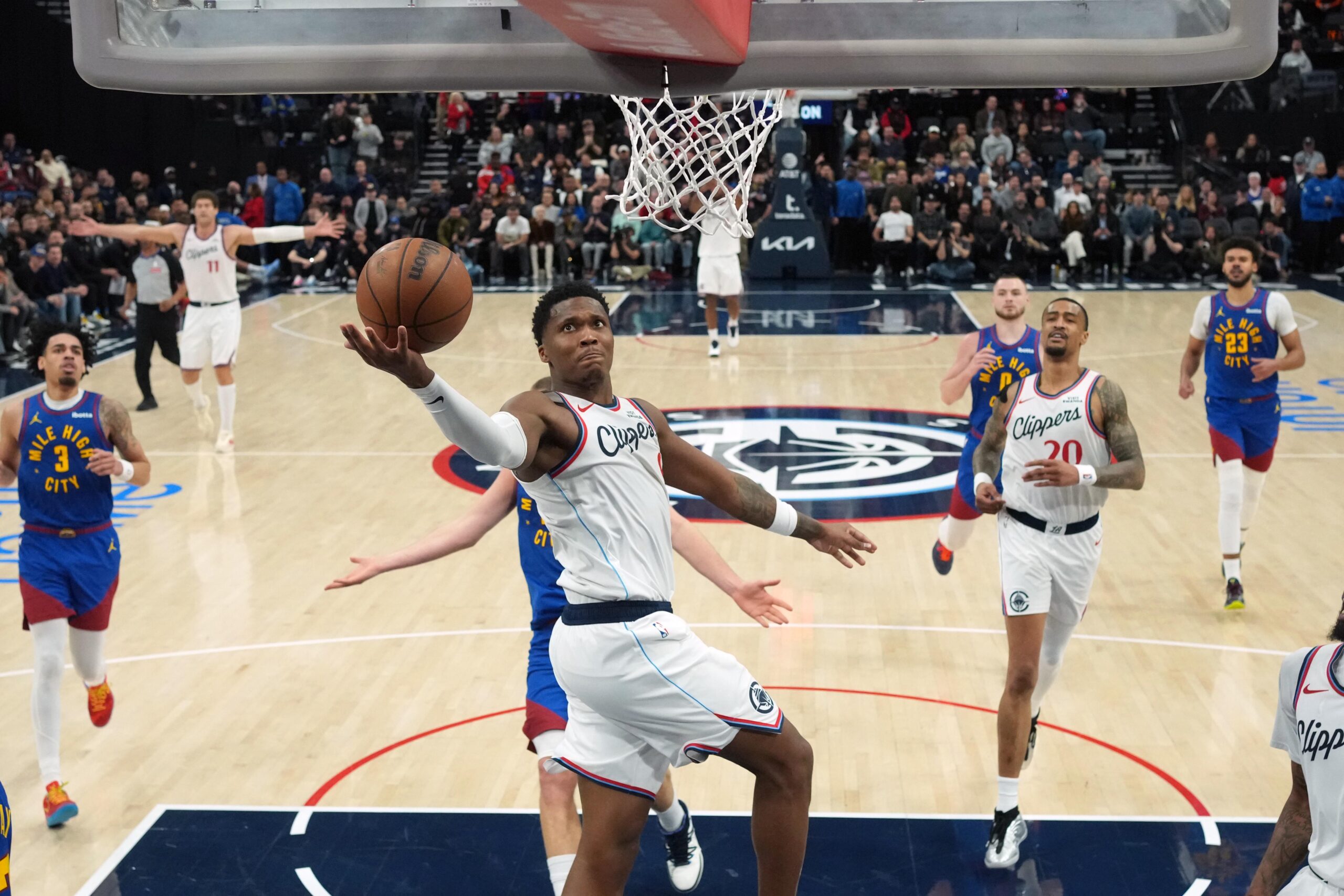 湖人快船洛城德比:深度分析与投注策略 湖人快船洛城德比:深度分析与投注策略