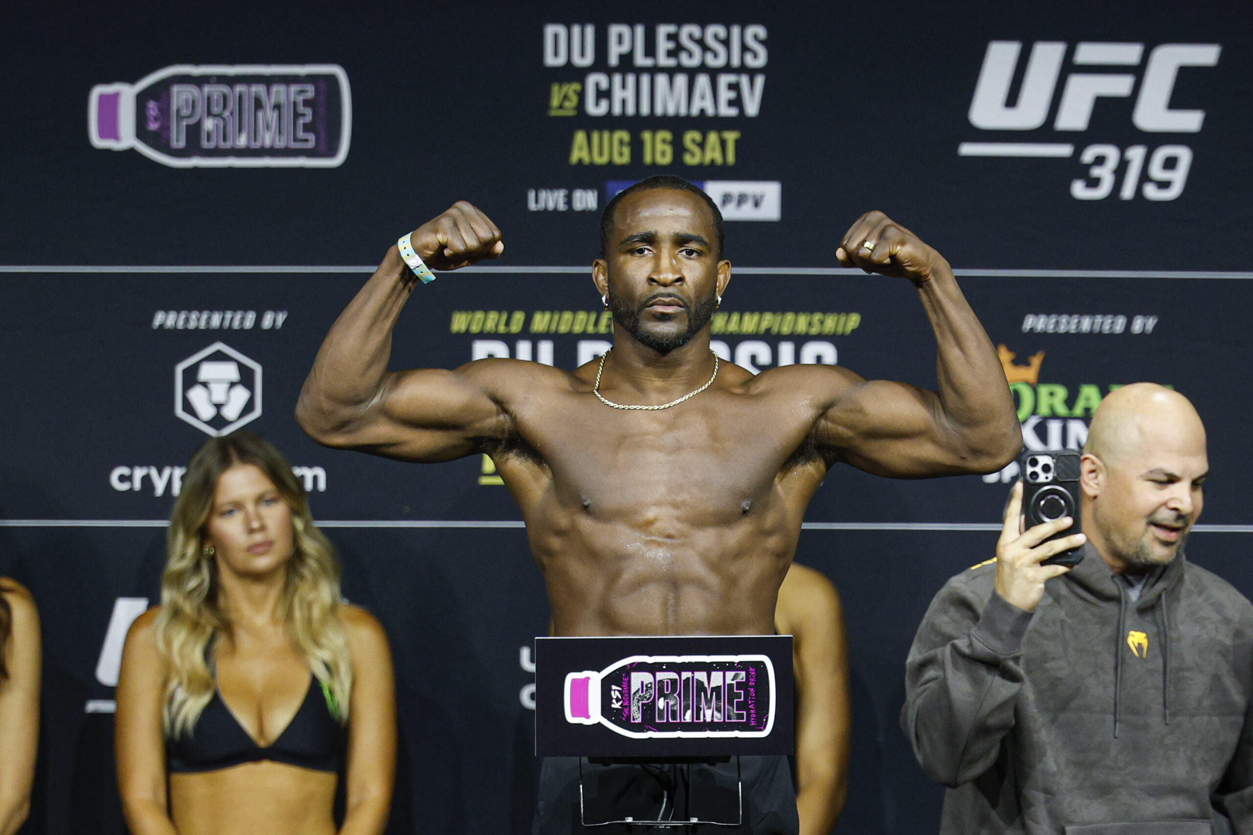 UFC休斯顿联合主赛:尼尔vs梅迪奇,谁将KO对手? UFC休斯顿联合主赛:尼尔vs梅迪奇,谁将KO对手?