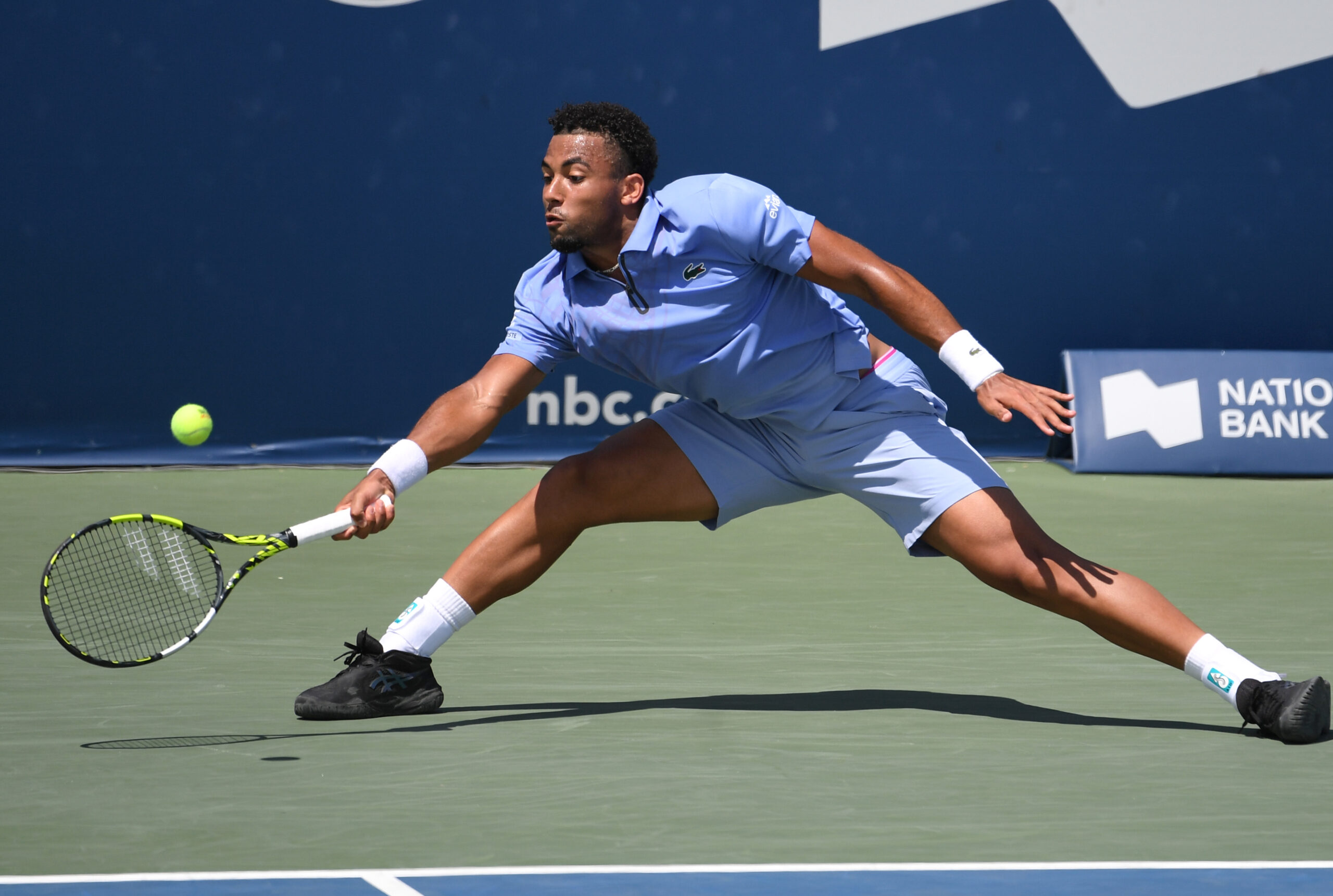 阿尔卡拉斯 vs 菲尔斯:多哈决赛赔率与深度分析 阿尔卡拉斯 vs 菲尔斯:多哈决赛赔率与深度分析