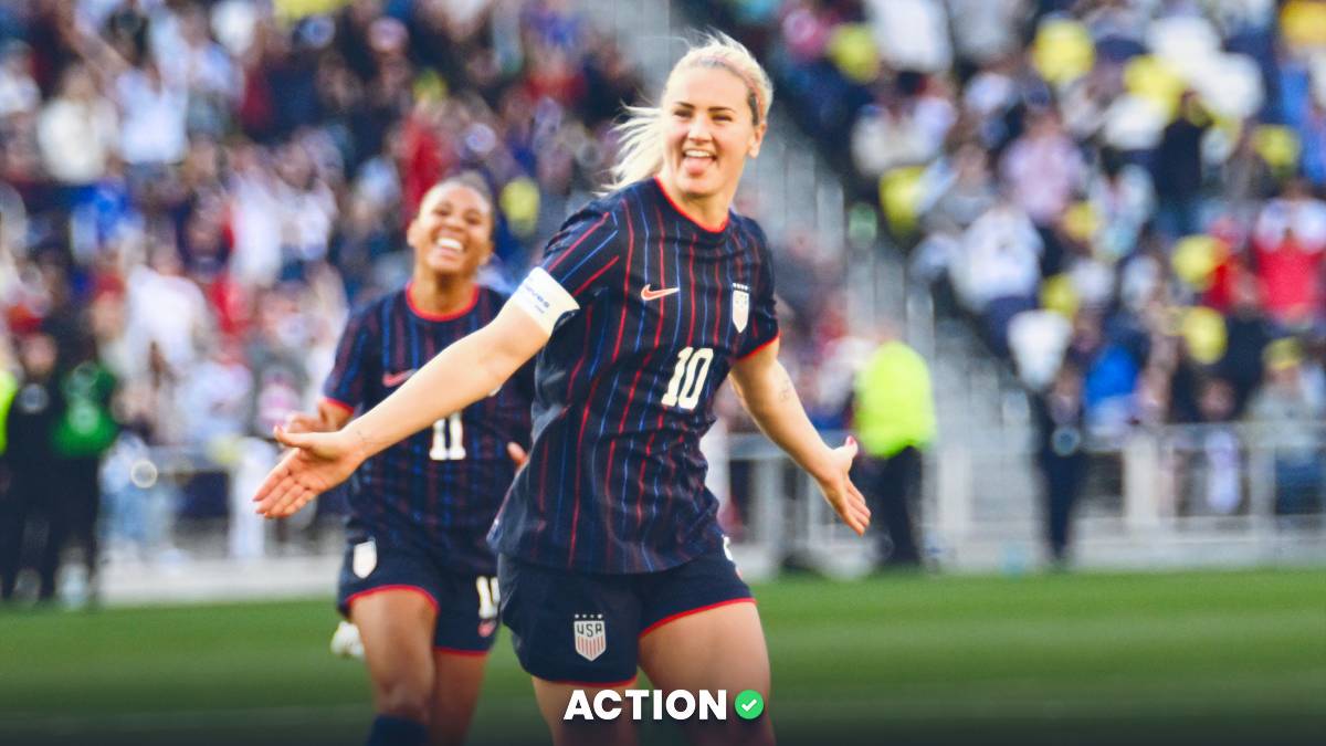 美加女足巅峰对决:谁能笑到最后? 美加女足巅峰对决:谁能笑到最后?