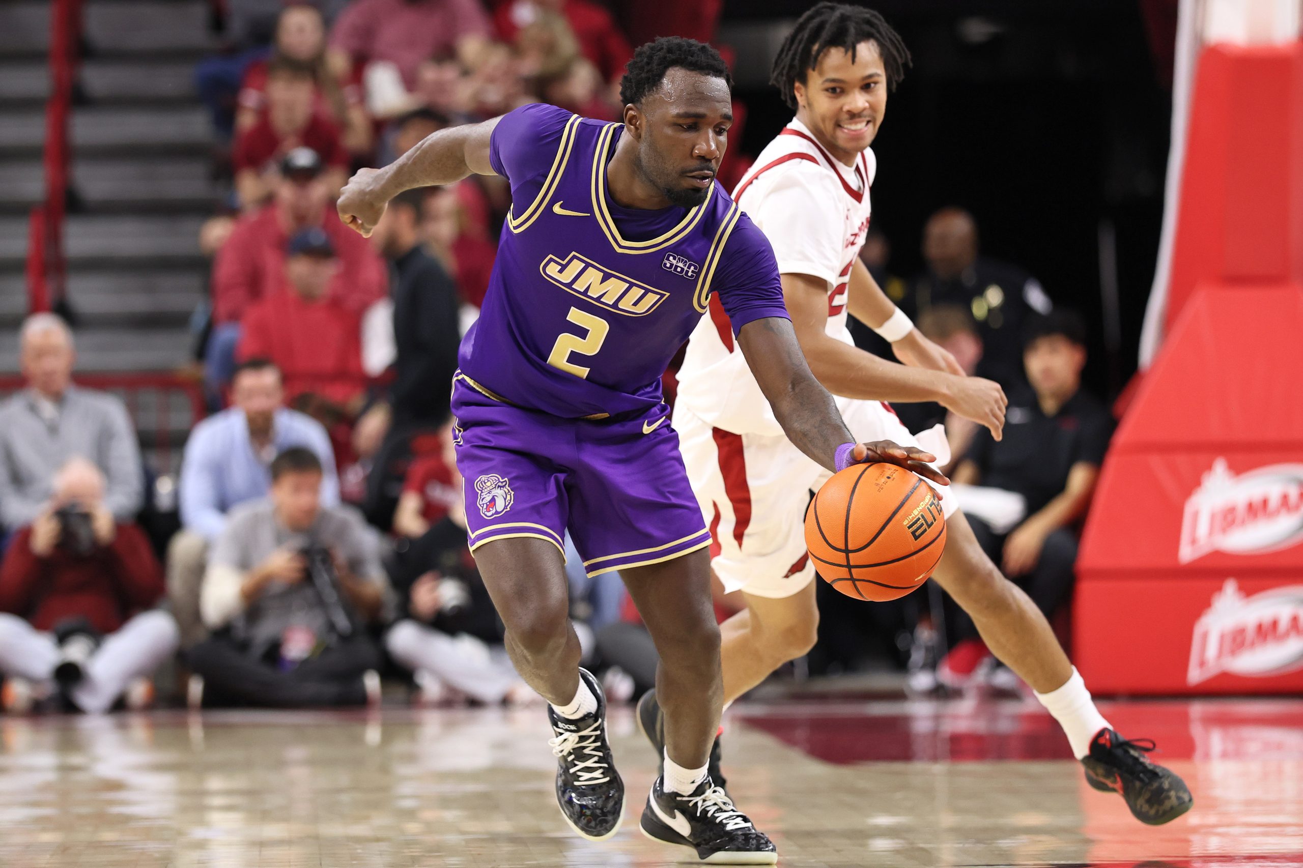 NCAAM深度分析：詹姆斯麦迪逊vs南密西西比，谁能主宰赛场？