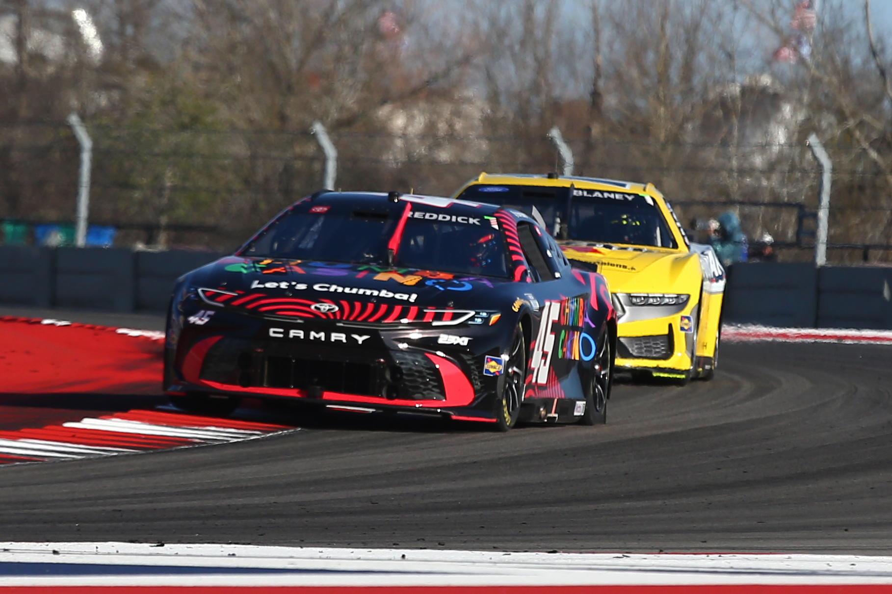 NASCAR凤凰城500:布莱尼领跑,冠军与前十热门深度解析 NASCAR凤凰城500:布莱尼领跑,冠军与前十热门深度解析