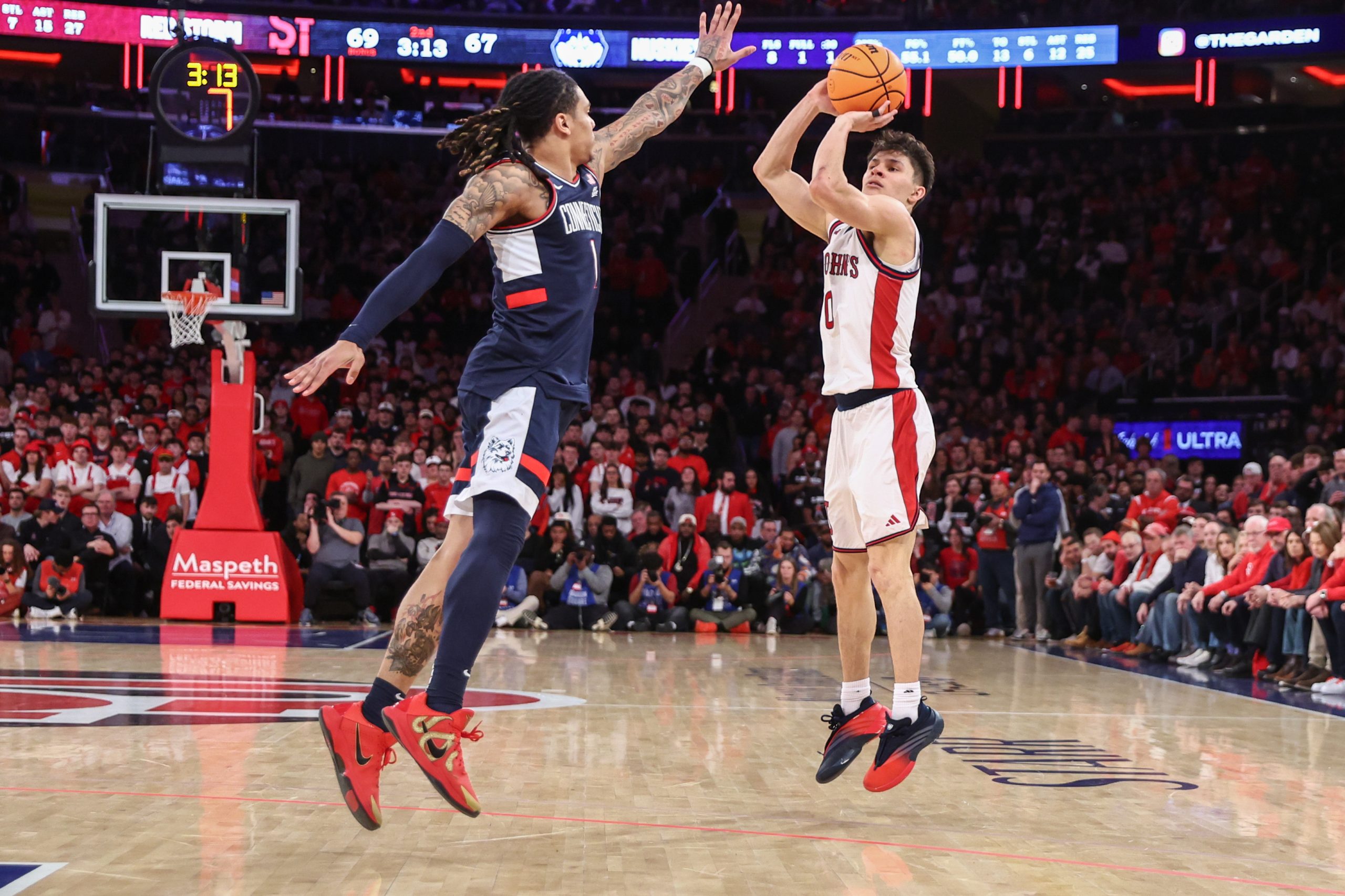 狂野东部决赛：康涅狄格大学 vs 圣约翰大学，深度分析与投注策略