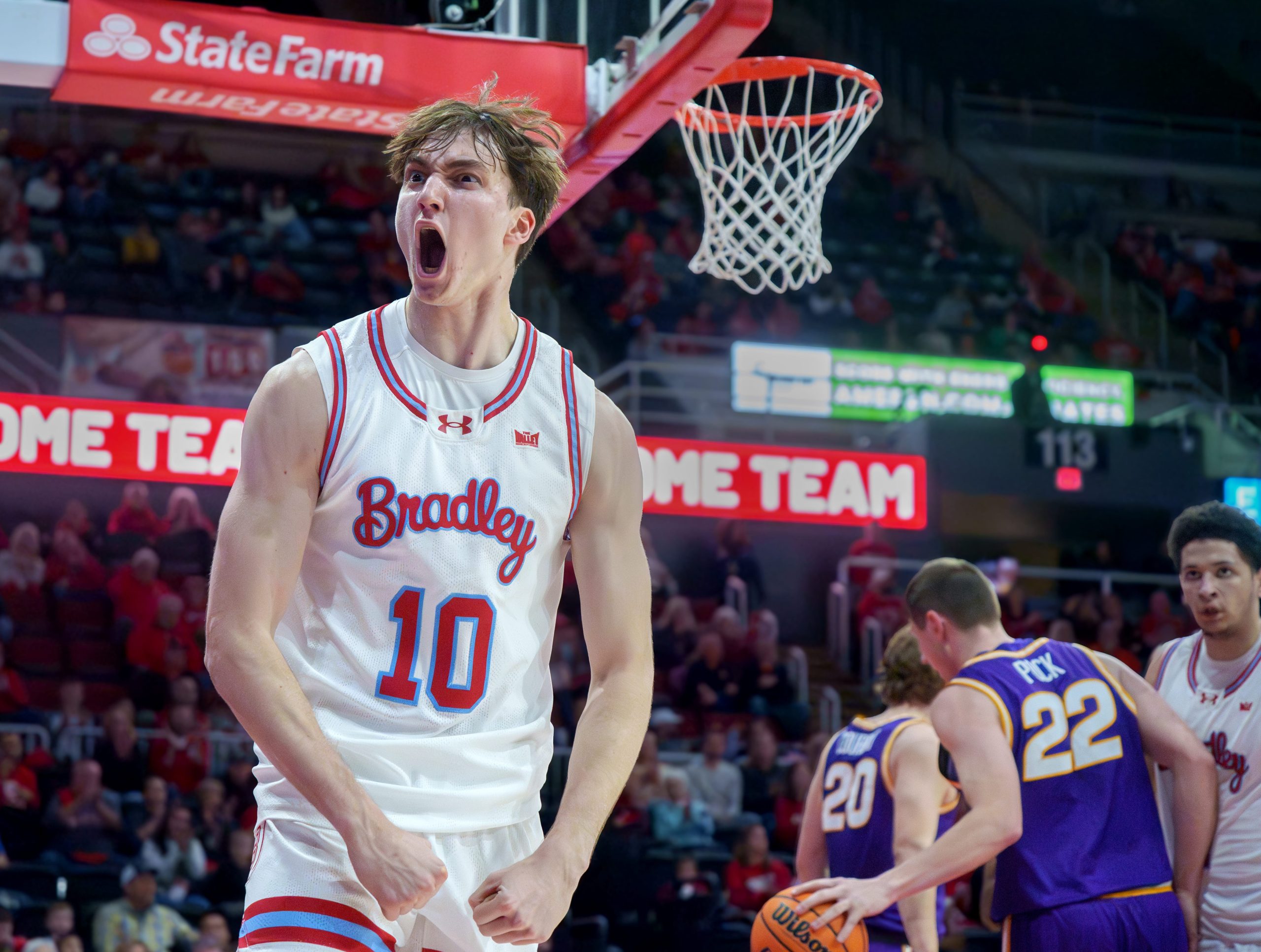 NIT首轮焦点战：戴顿客场挑战布拉德利，深度解析盘口与投注策略