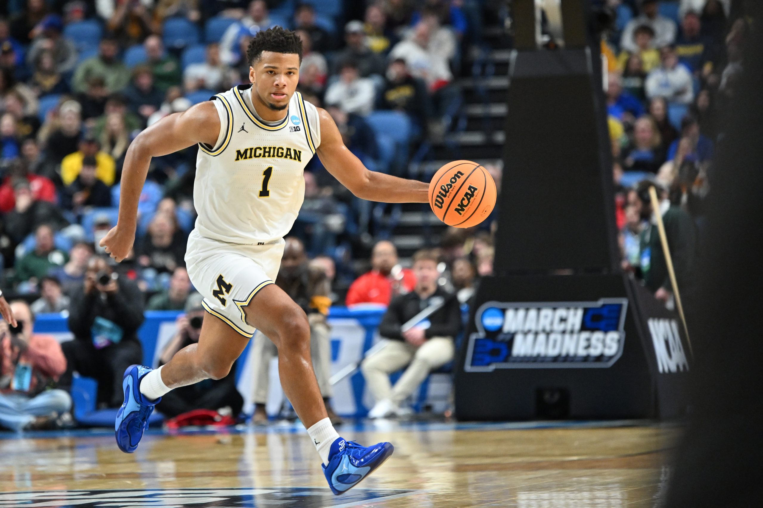 NCAA疯狂三月第二轮：AI模型深度解析，谁能晋级甜蜜16强？