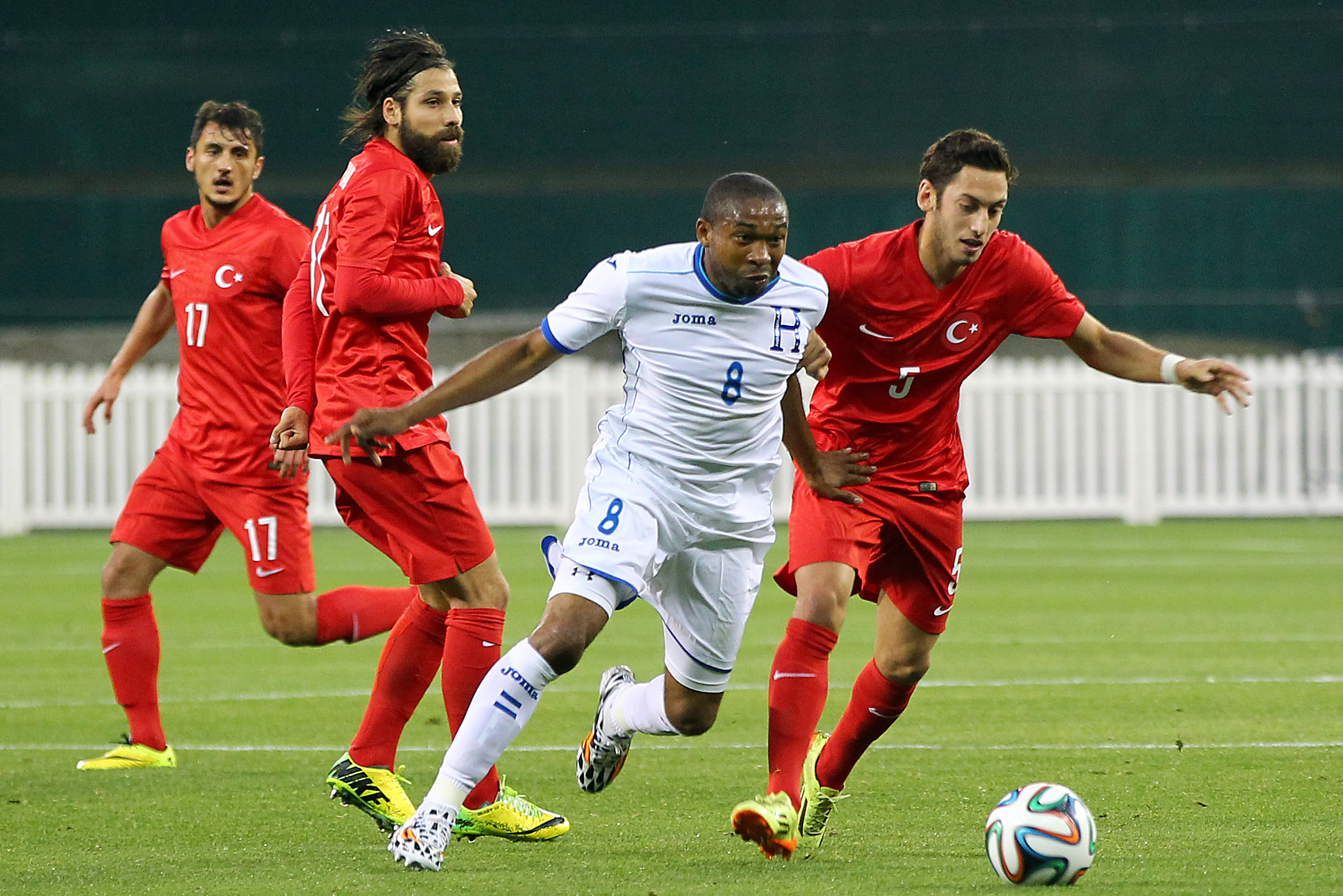 世界杯附加赛:土耳其vs罗马尼亚,一场注定进球如麻的生死战! 世界杯附加赛:土耳其vs罗马尼亚,一场注定进球如麻的生死战!