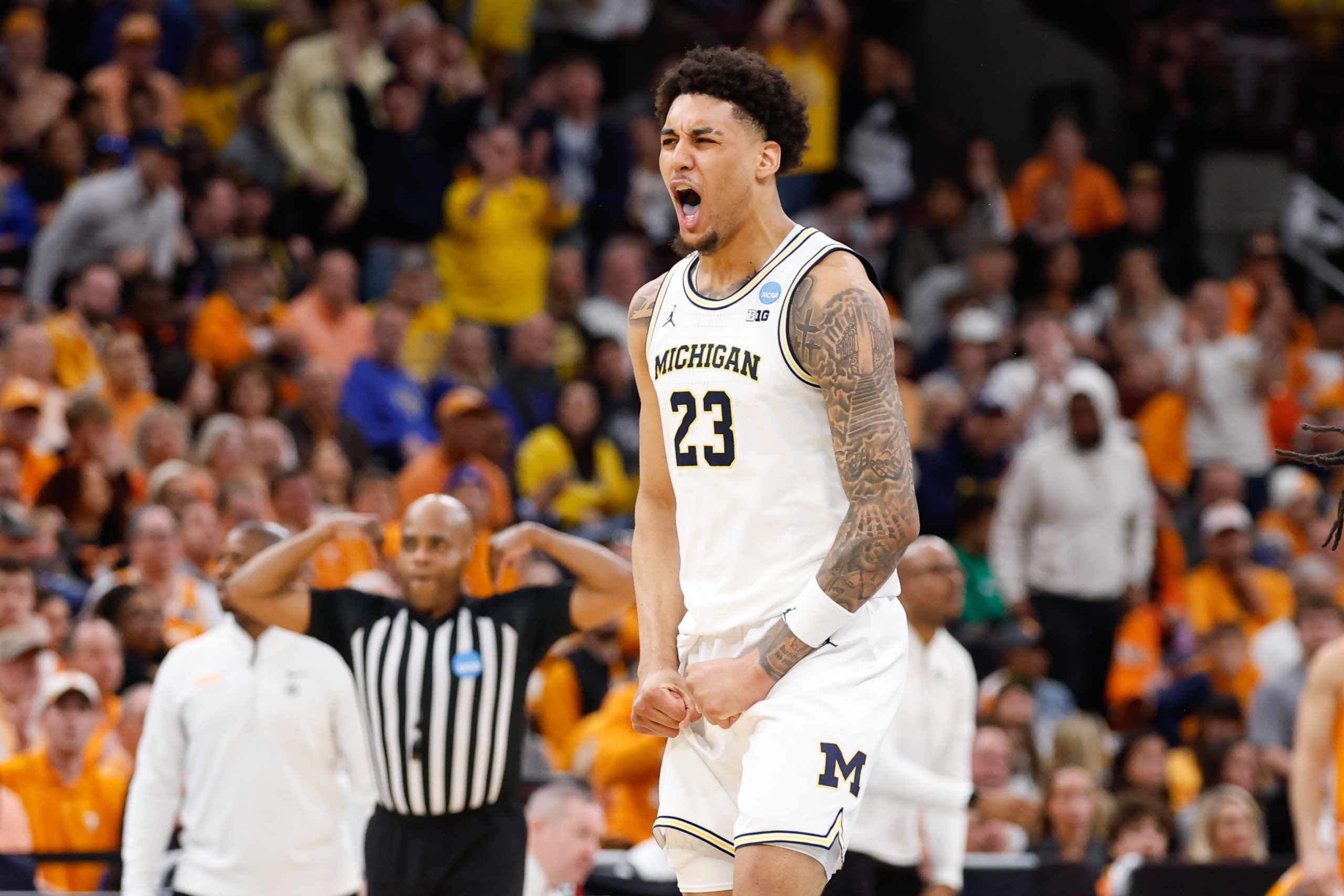 2026 NCAA男篮最终四强：密歇根对决亚利桑那，赔率深度解析