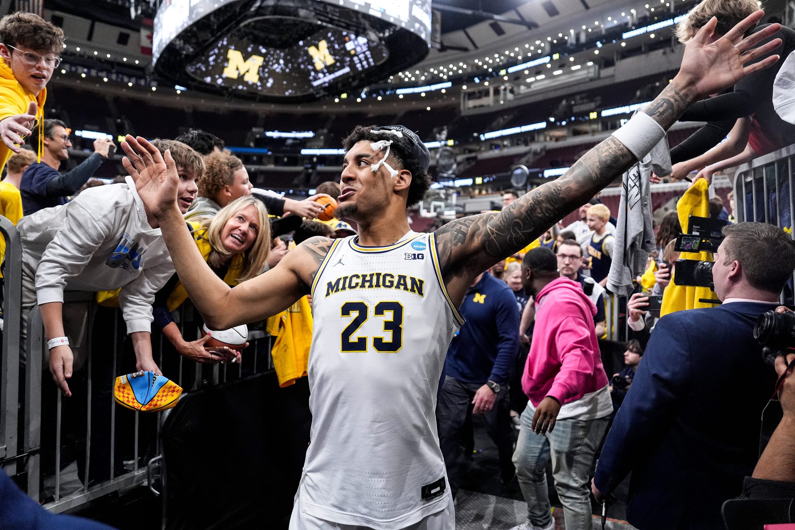 2026疯狂三月MOP：决赛四强MVP赔率深度解析与投注策略