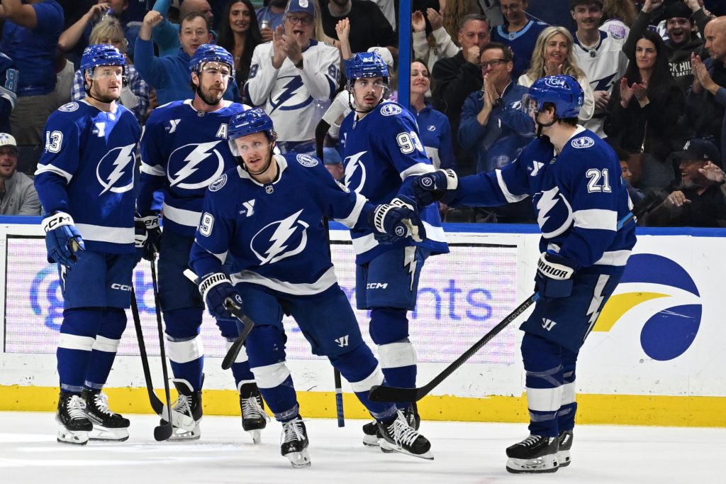 NHL前瞻：闪电VS军刀，高分对决一触即发！