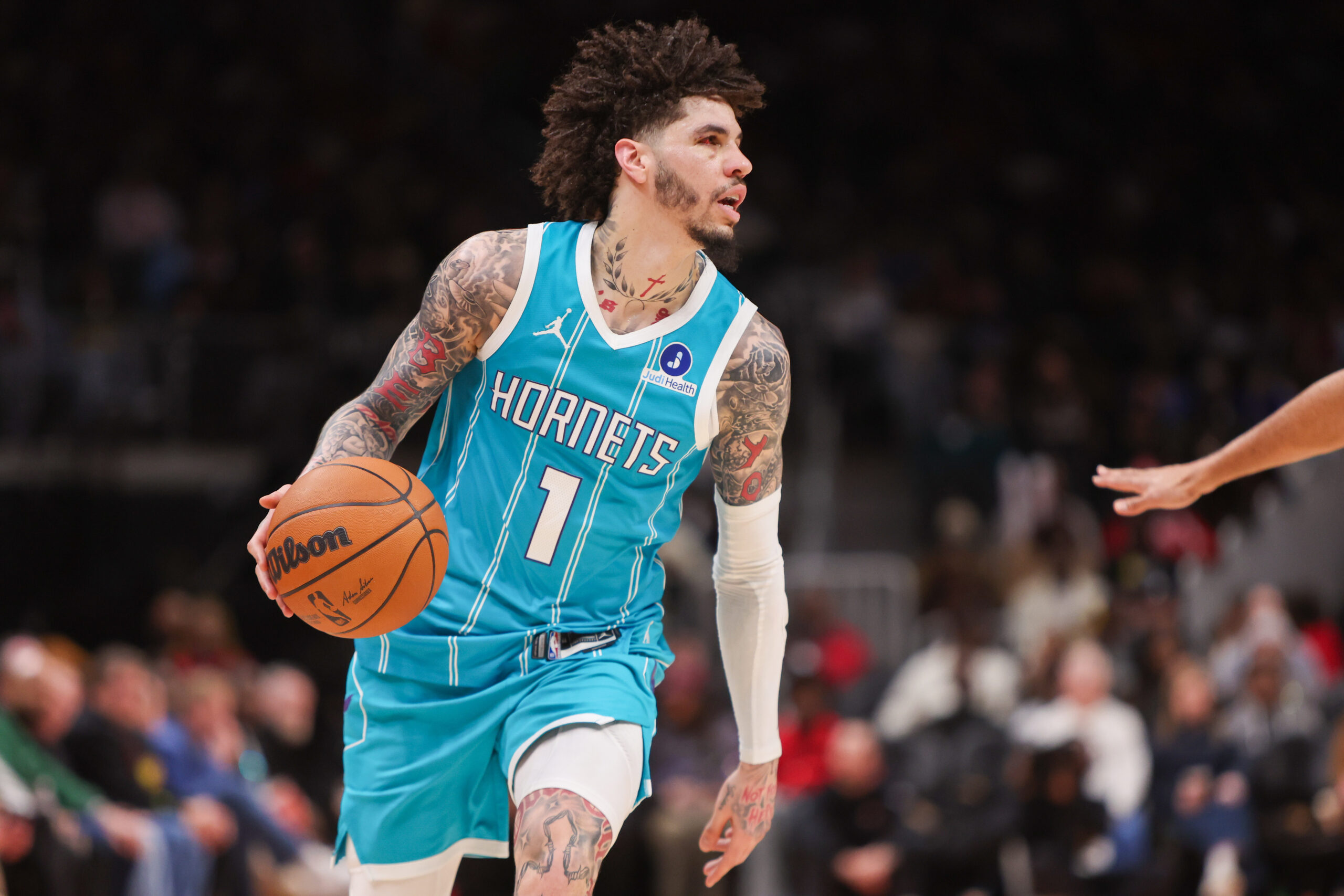 热火黄蜂生死战：NBA附加赛焦点对决与关键球员分析