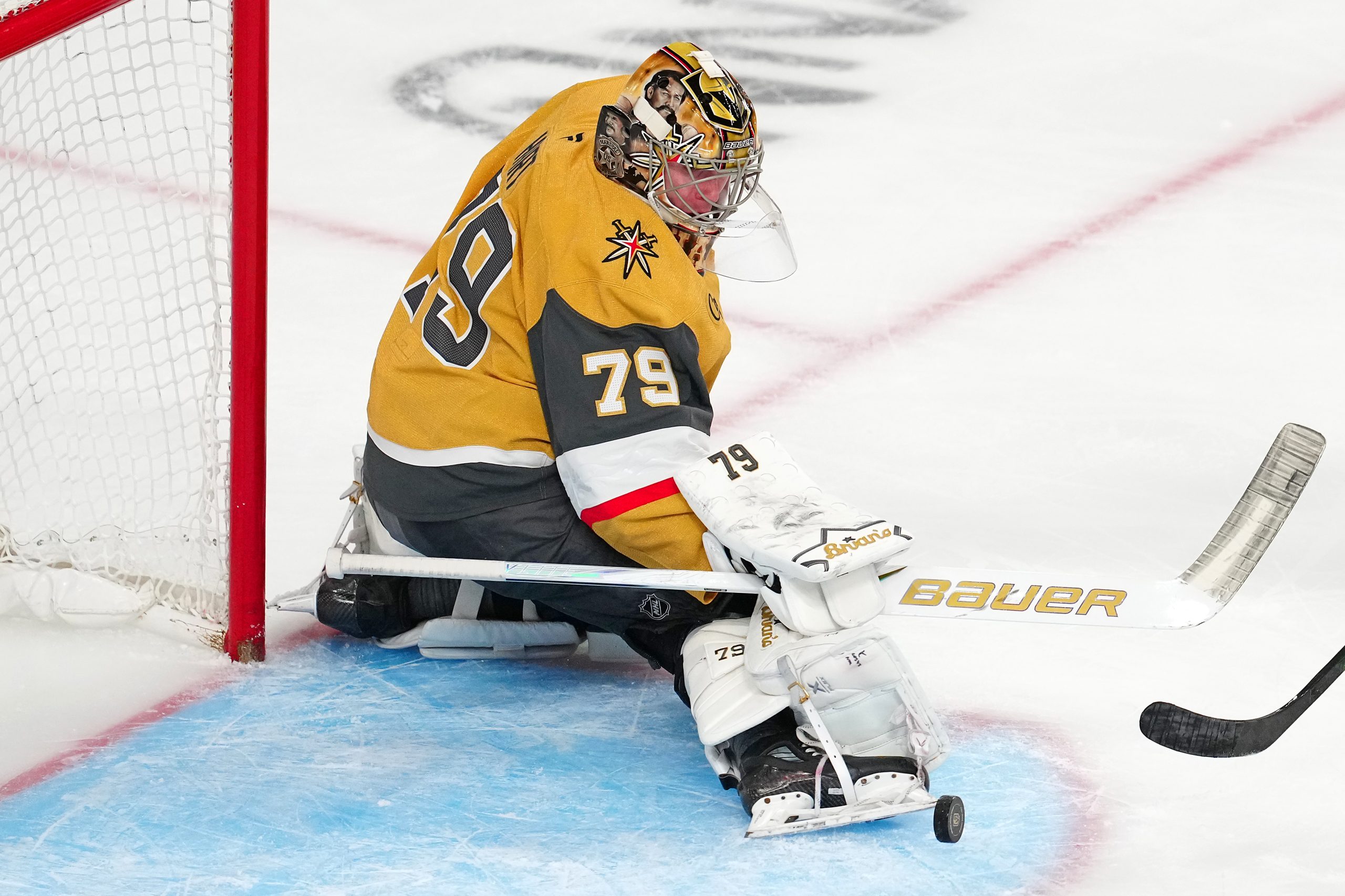 NHL焦点战：金骑士主场迎战海怪，分区冠军悬念待解