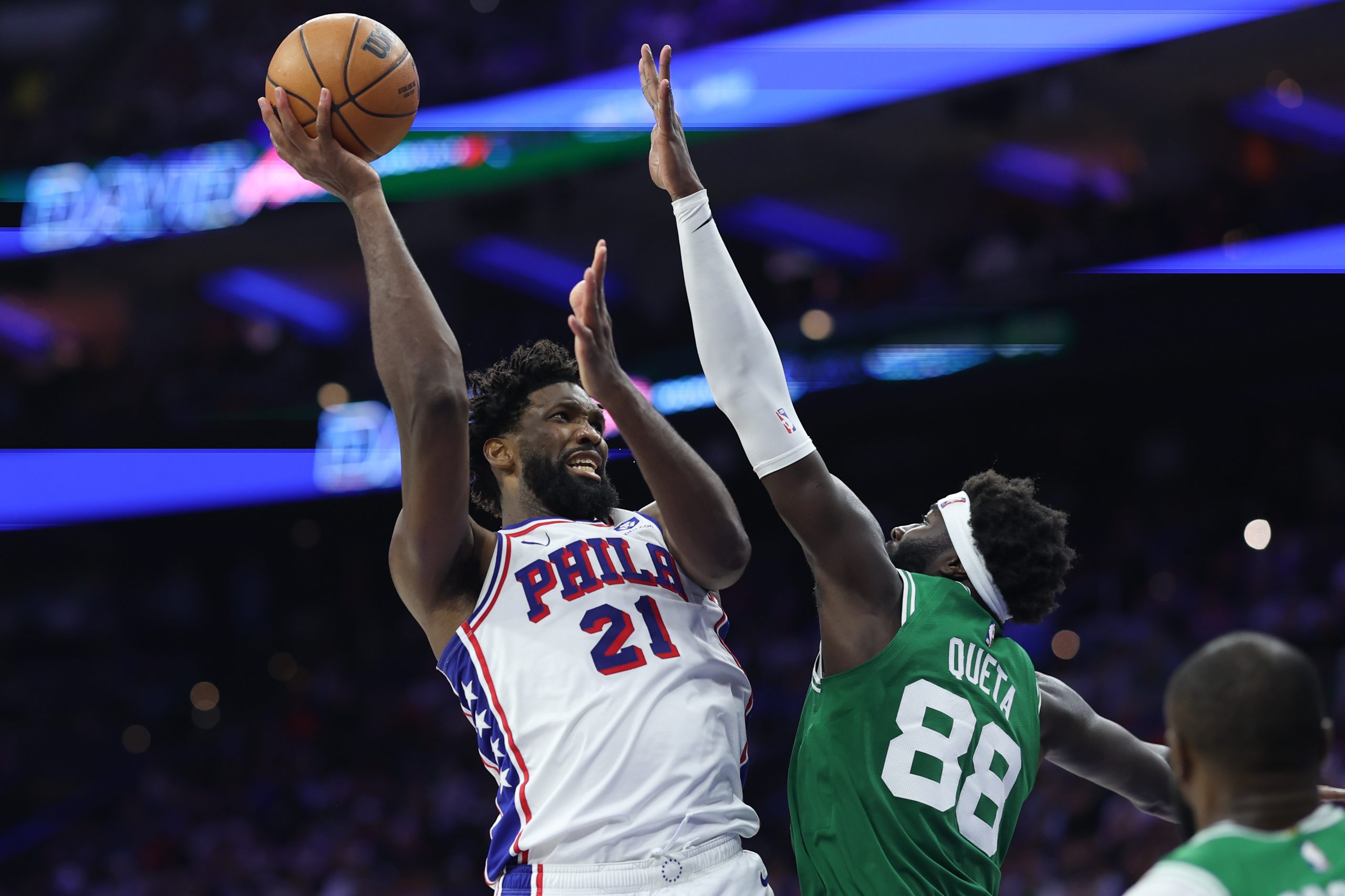 NBA季后赛抢七大战：76人vs凯尔特人，谁能笑到最后？