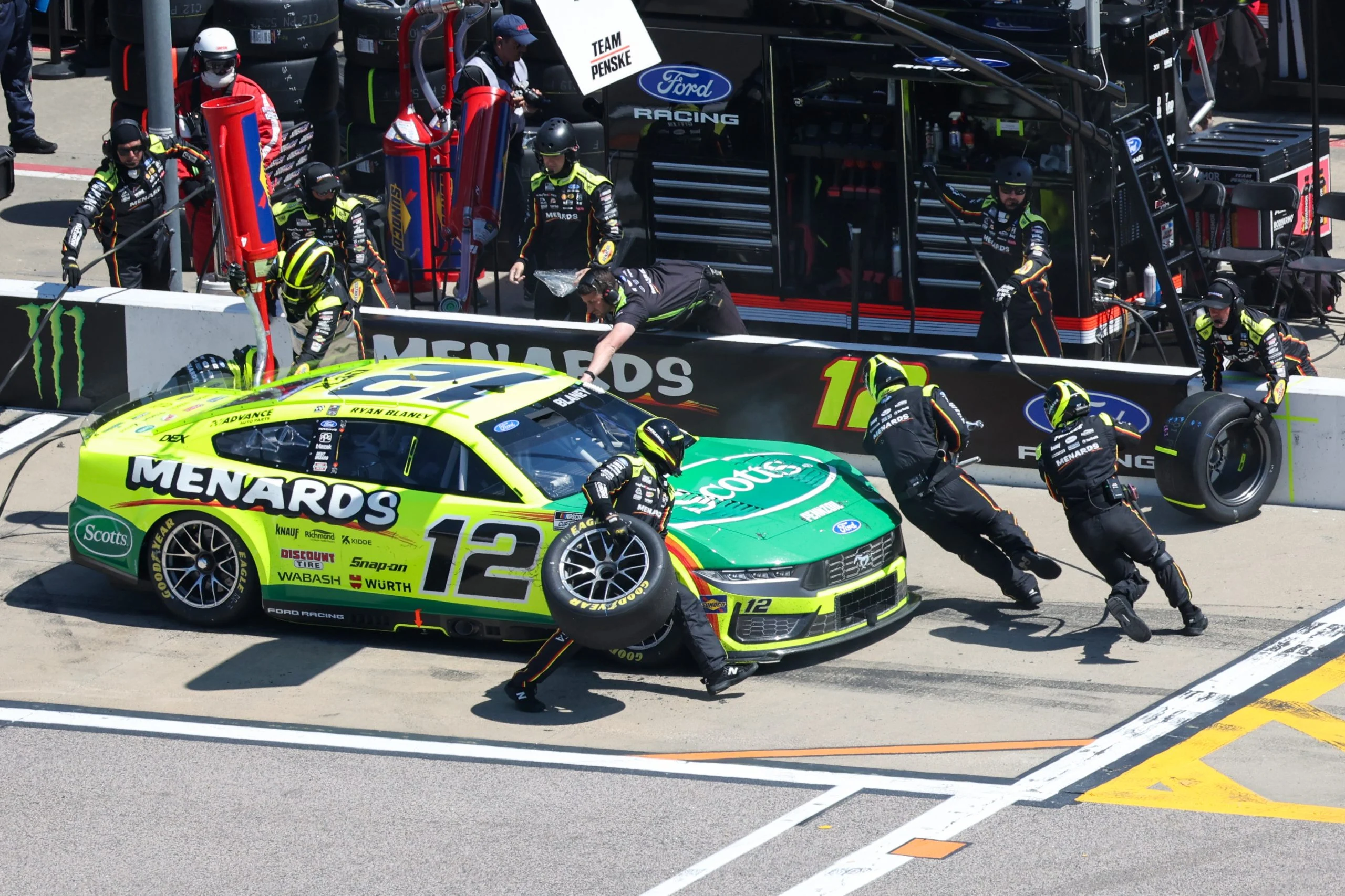 NASCAR全明星赛深度分析：布莱尼冲冠，赔率解读与投注策略