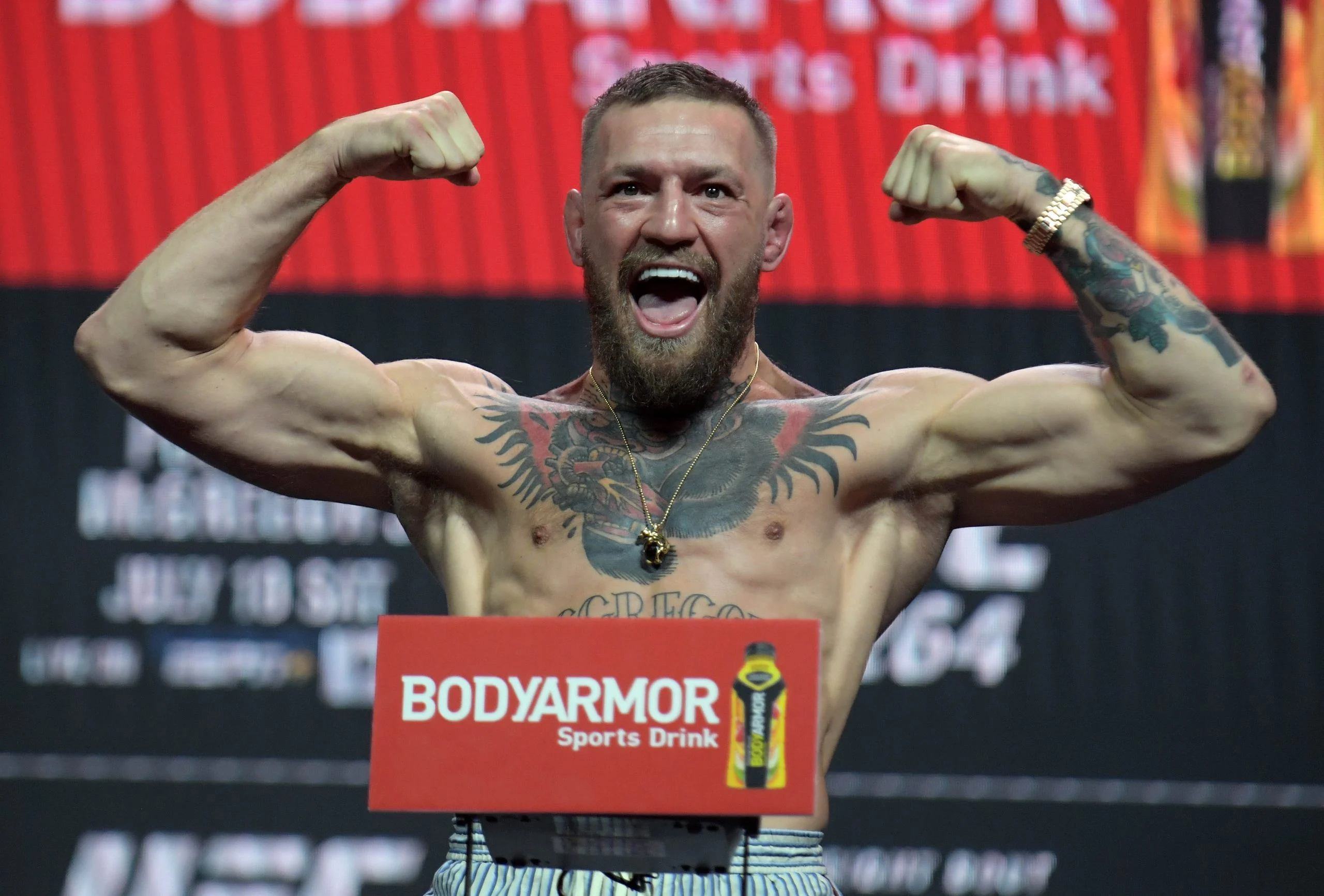 麦格雷戈 vs 霍洛威二番战:UFC 329赔率深度解析与前景预测 麦格雷戈 vs 霍洛威二番战:UFC 329赔率深度解析与前景预测