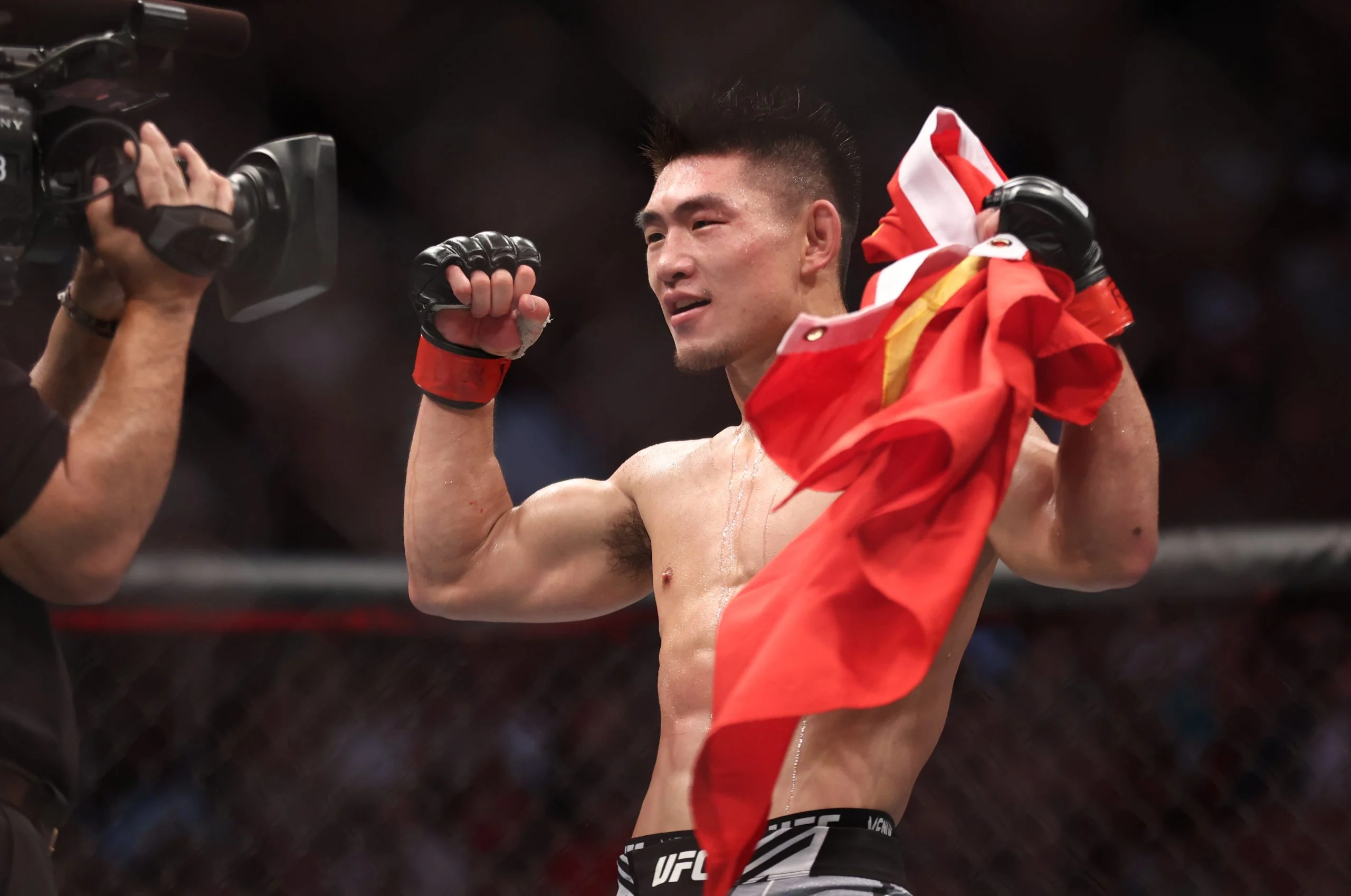 UFC澳门站:宋亚东领衔主场作战,六大主赛深度解析与投注指南 UFC澳门站:宋亚东领衔主场作战,六大主赛深度解析与投注指南