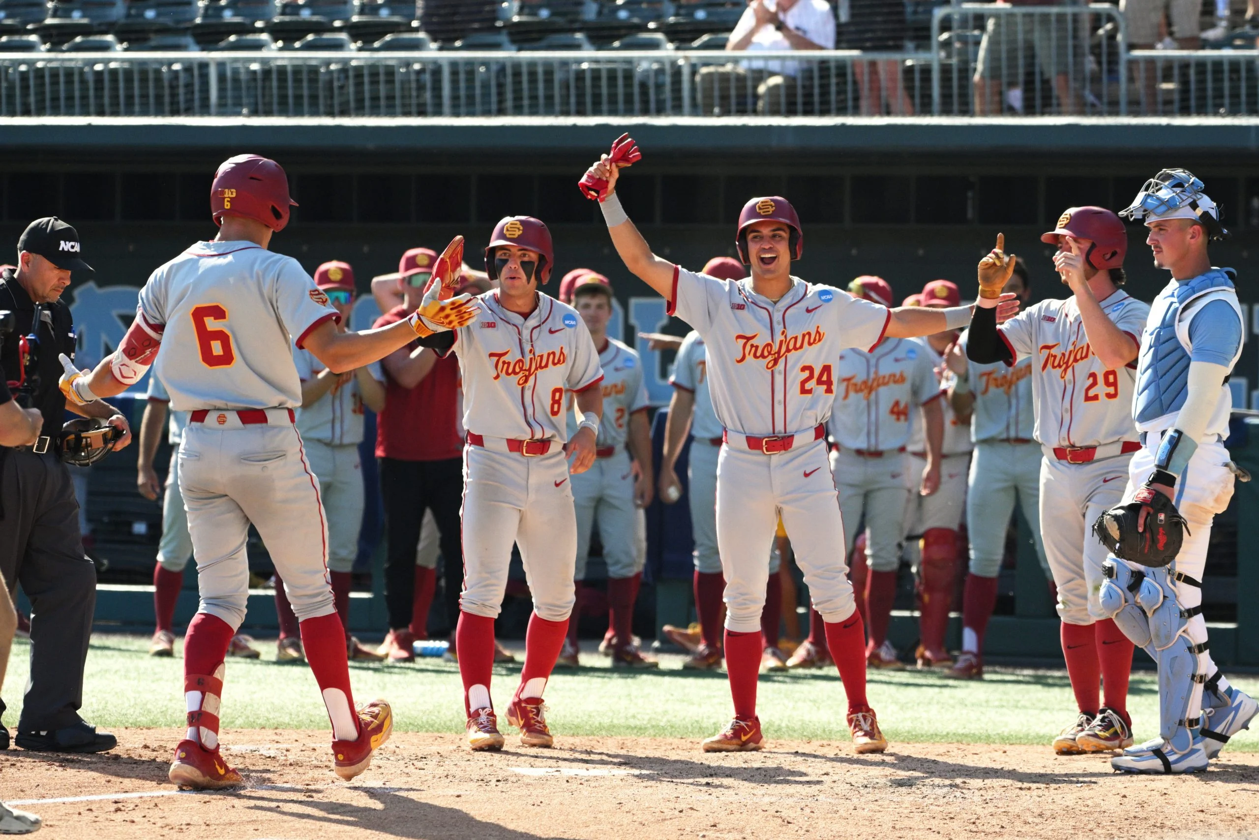 NCAA棒球：南加州大学剑指CWS，北卡能否主场扳平？