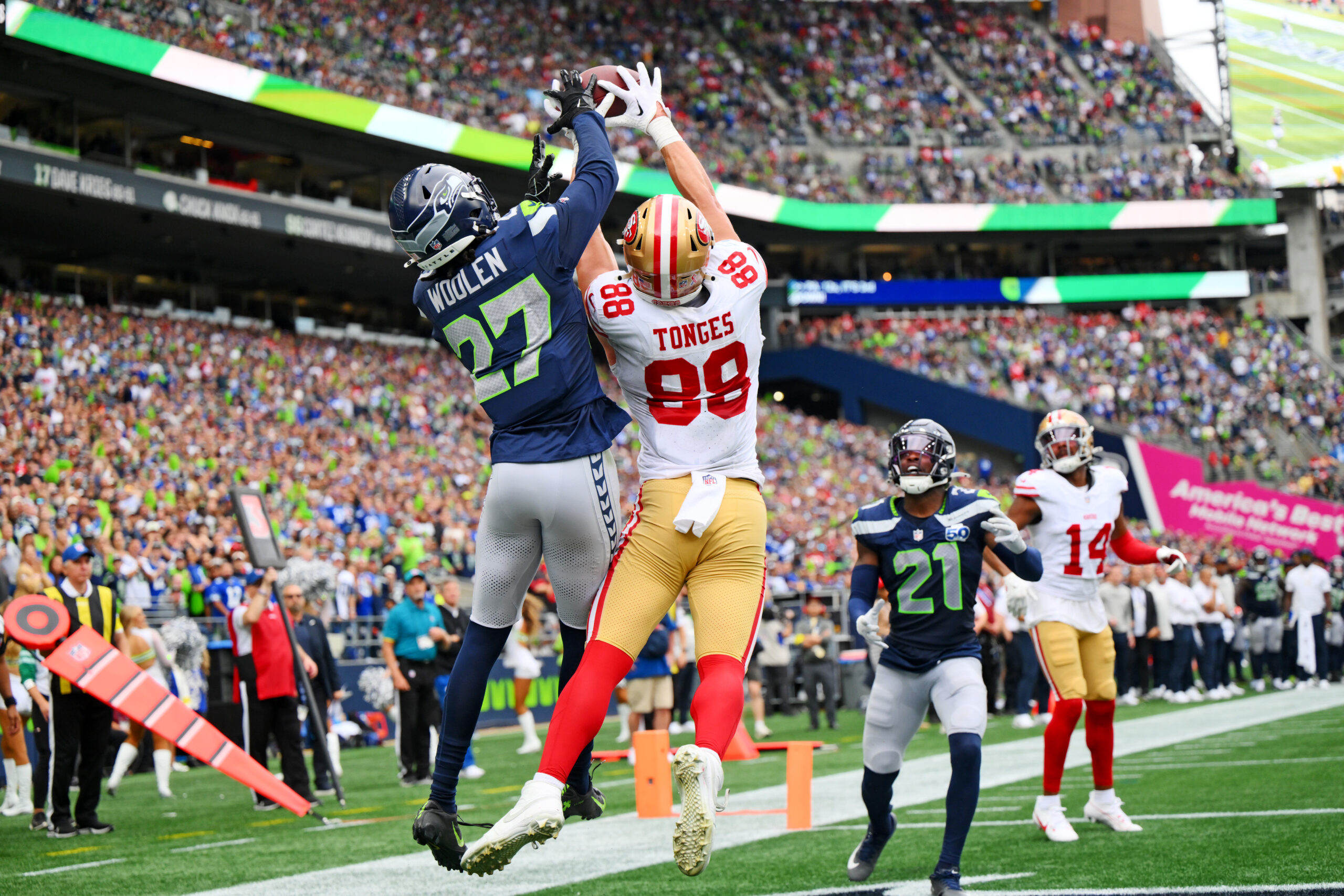 NFL国联头号种子战：海鹰vs49人终极对决，赔率深度解析与投注指南