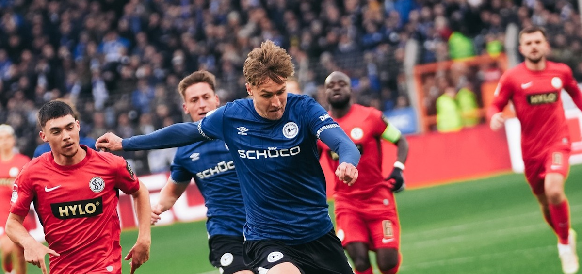 德乙保级大战：杜塞尔多夫主场迎战比勒费尔德，谁能绝地反击？