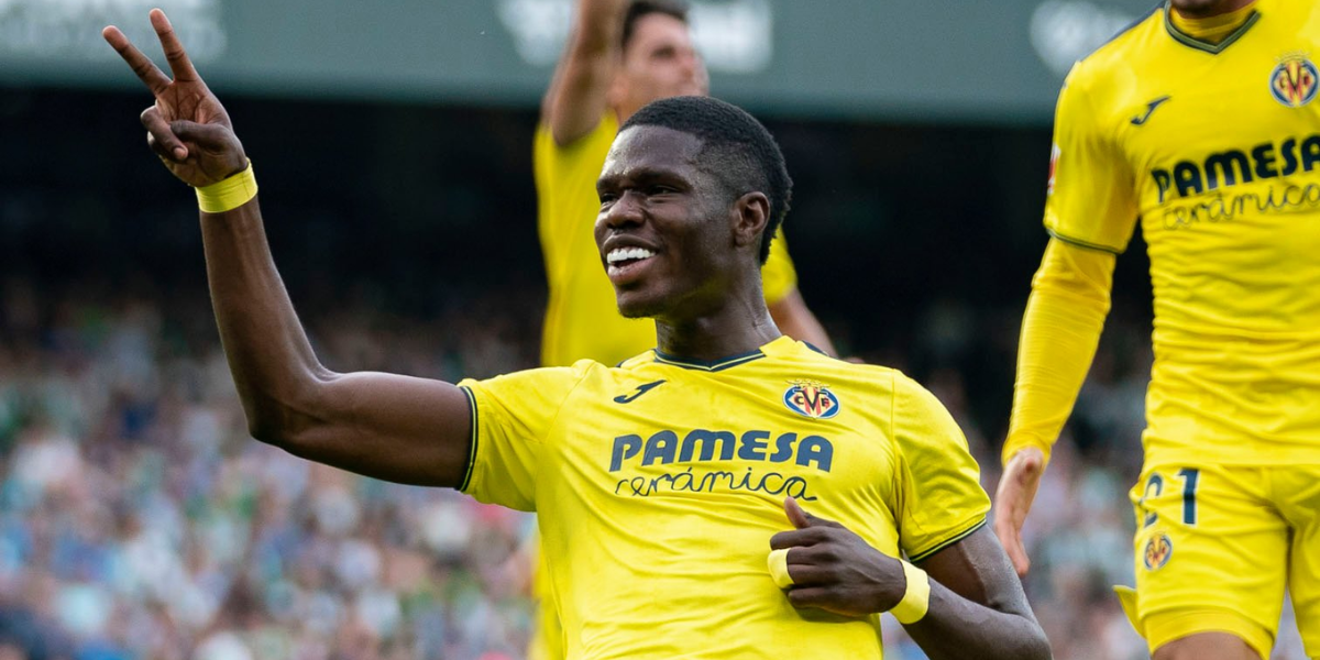 欧冠生死战：比利亚雷亚尔VS阿贾克斯，谁能续命？