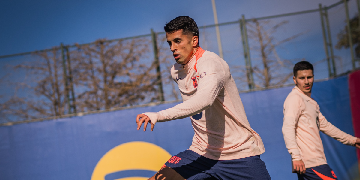 西甲焦点战：巴萨客场挑战埃尔切，榜首之争再燃战火